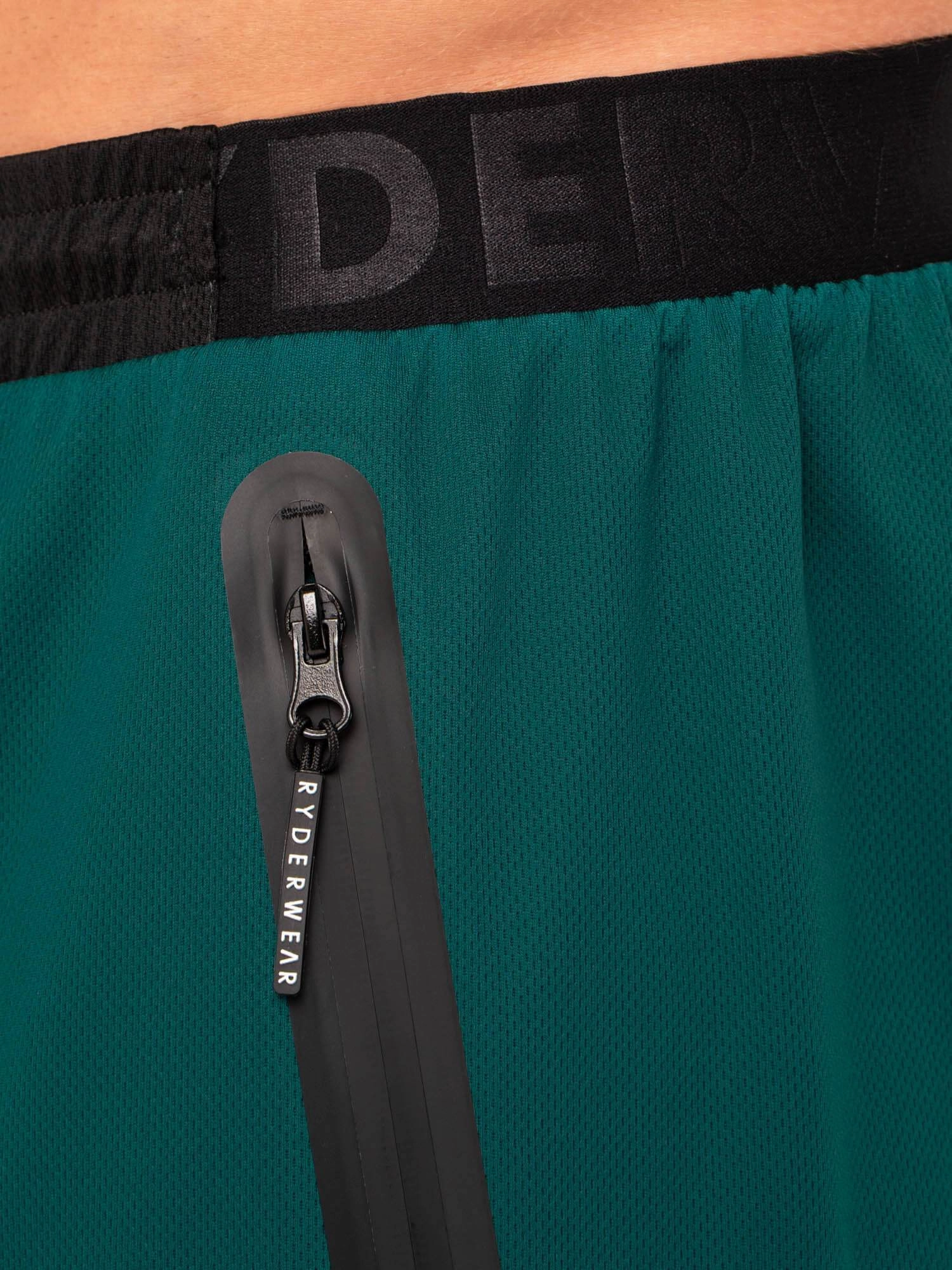 Action Mesh Short - Emerald lounging clothes Breathable Design