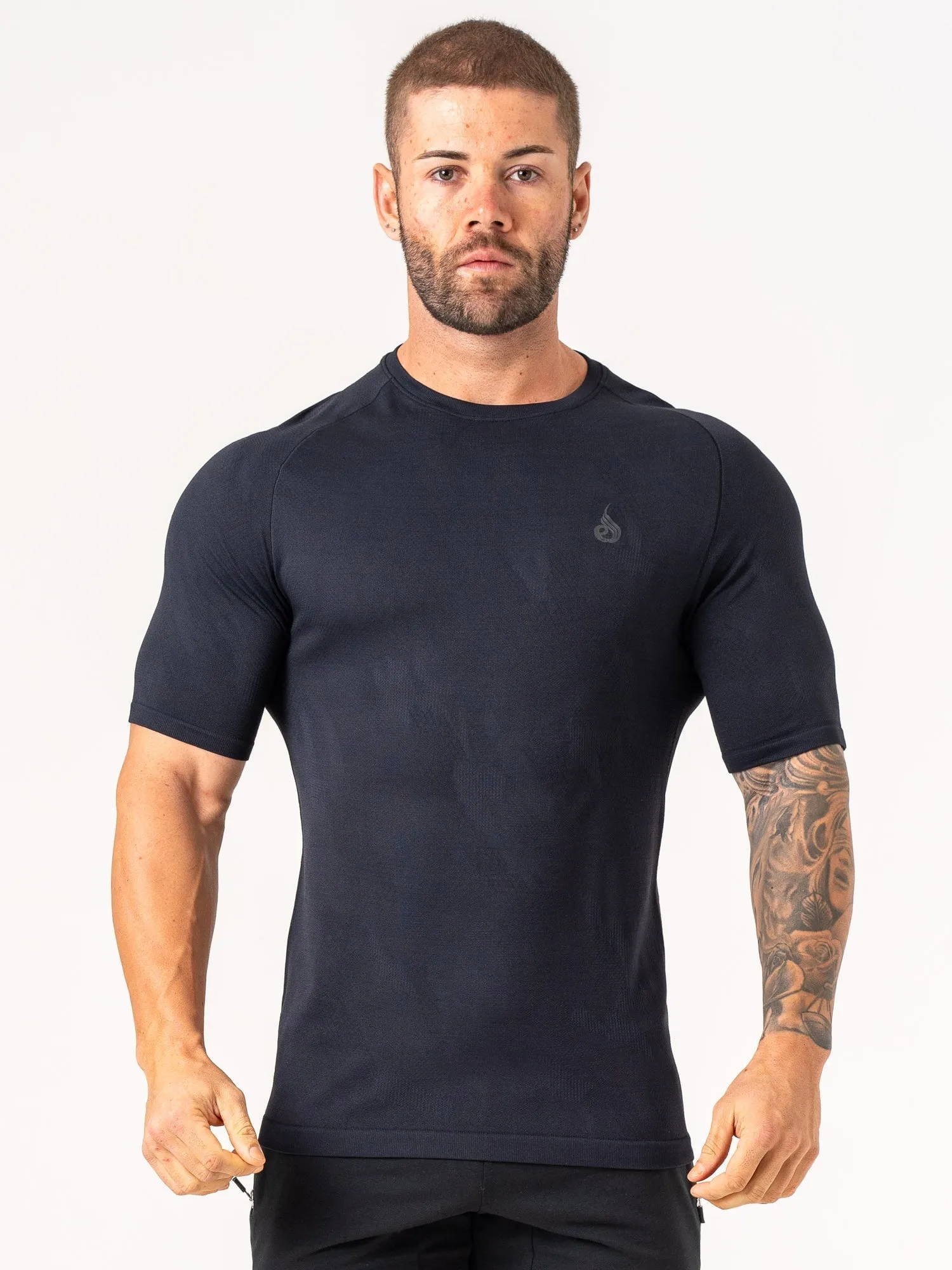 Ventilated Mesh Lining Layering Piece Aero Core Seamless T-Shirt - Black Timeless Wardrobe