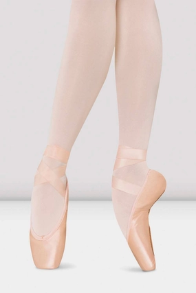 Amelie Pointe Shoes Sleek Build