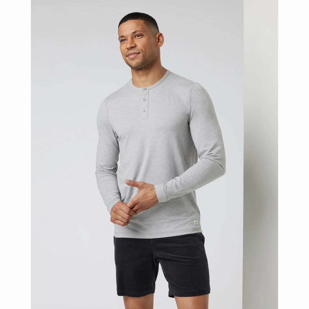 Embroidered Detail M LS Ease Performance Henley