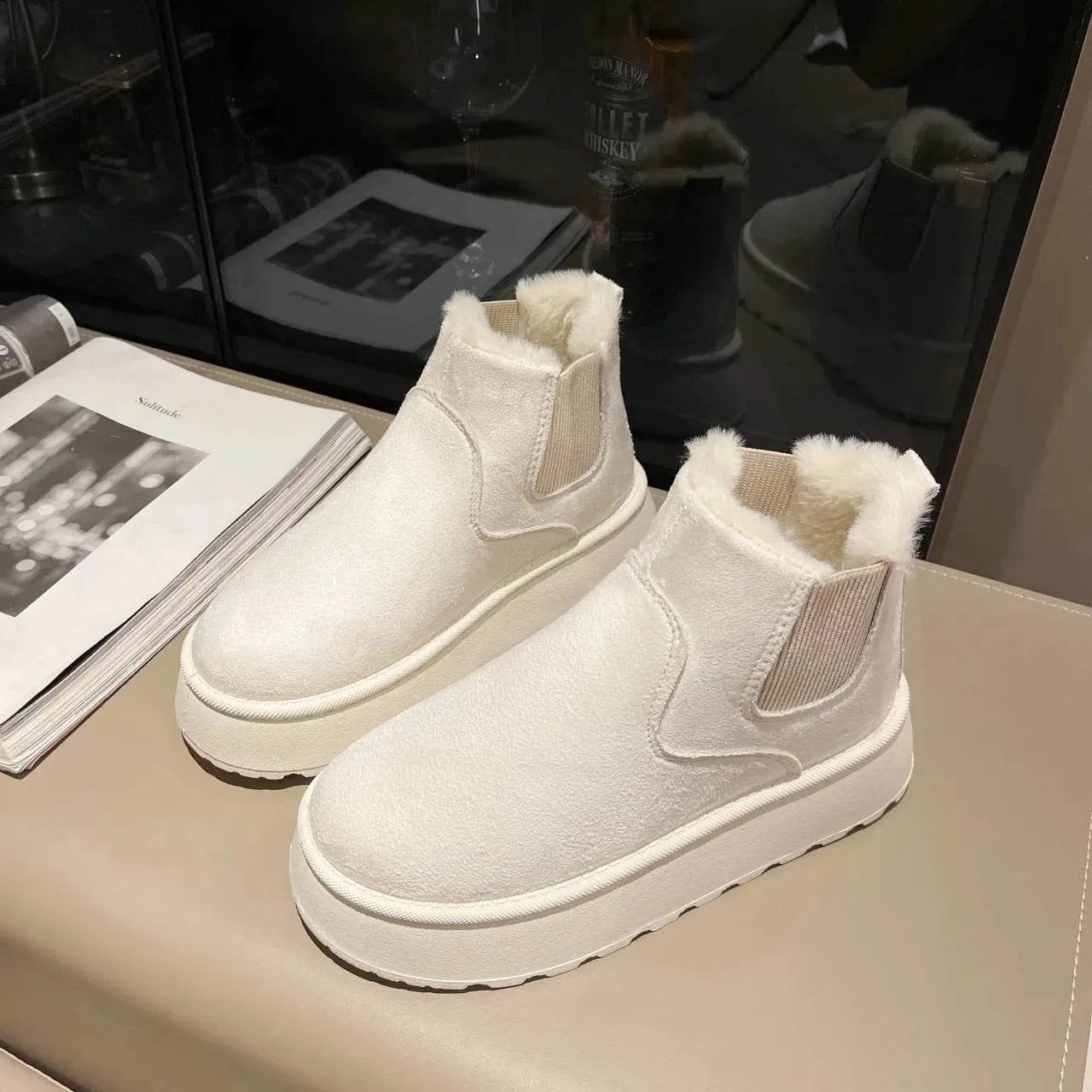 Women's Plush Boots Winter Warm Fleece Thick Flats Snow Boots Fashion Shoes Snow Gear