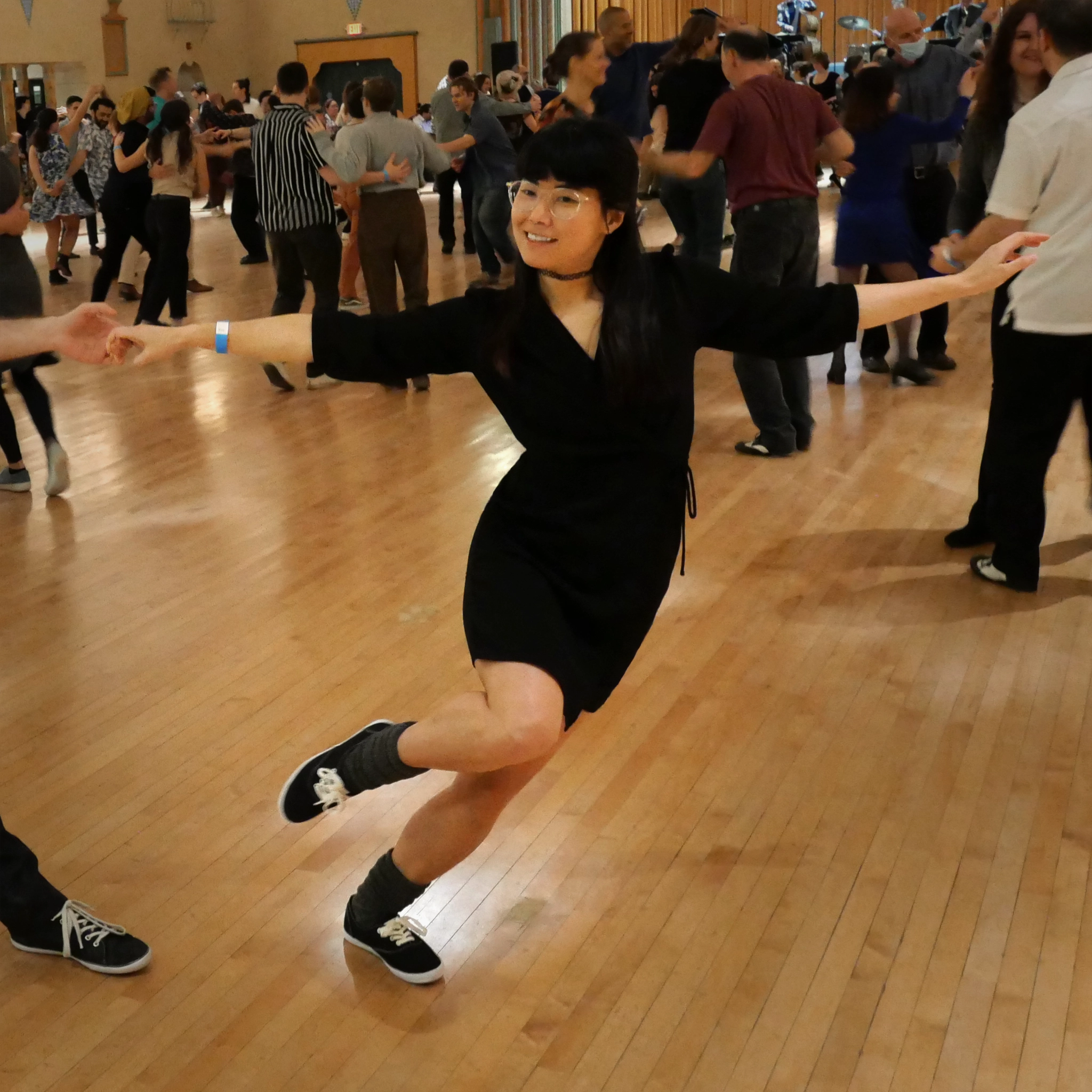 Aris Allen Women??s White Classic Canvas Dance Sneaker Light Structure