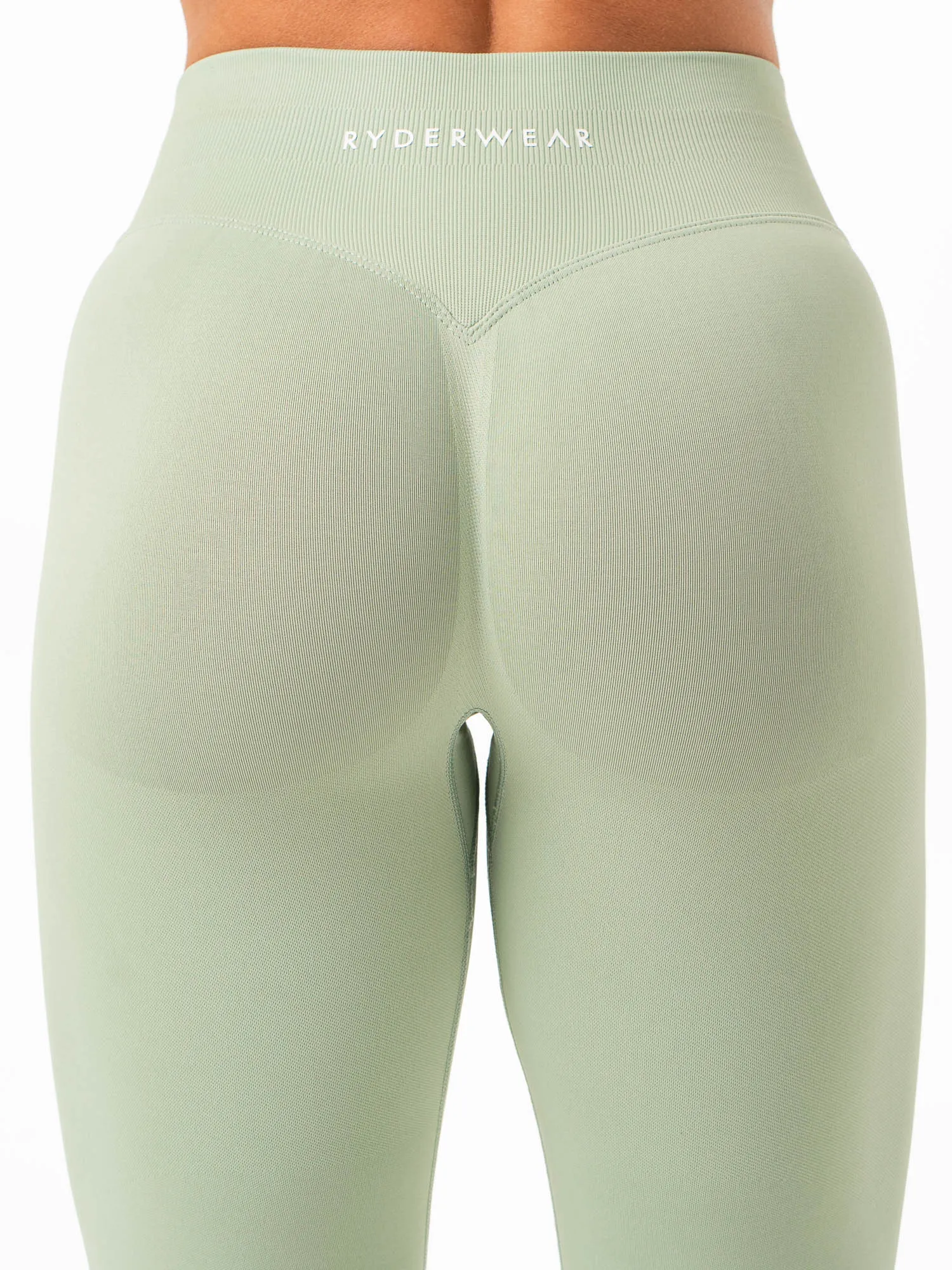 Boost Seamless Leggings - Pistachio Light Wear ethnic style