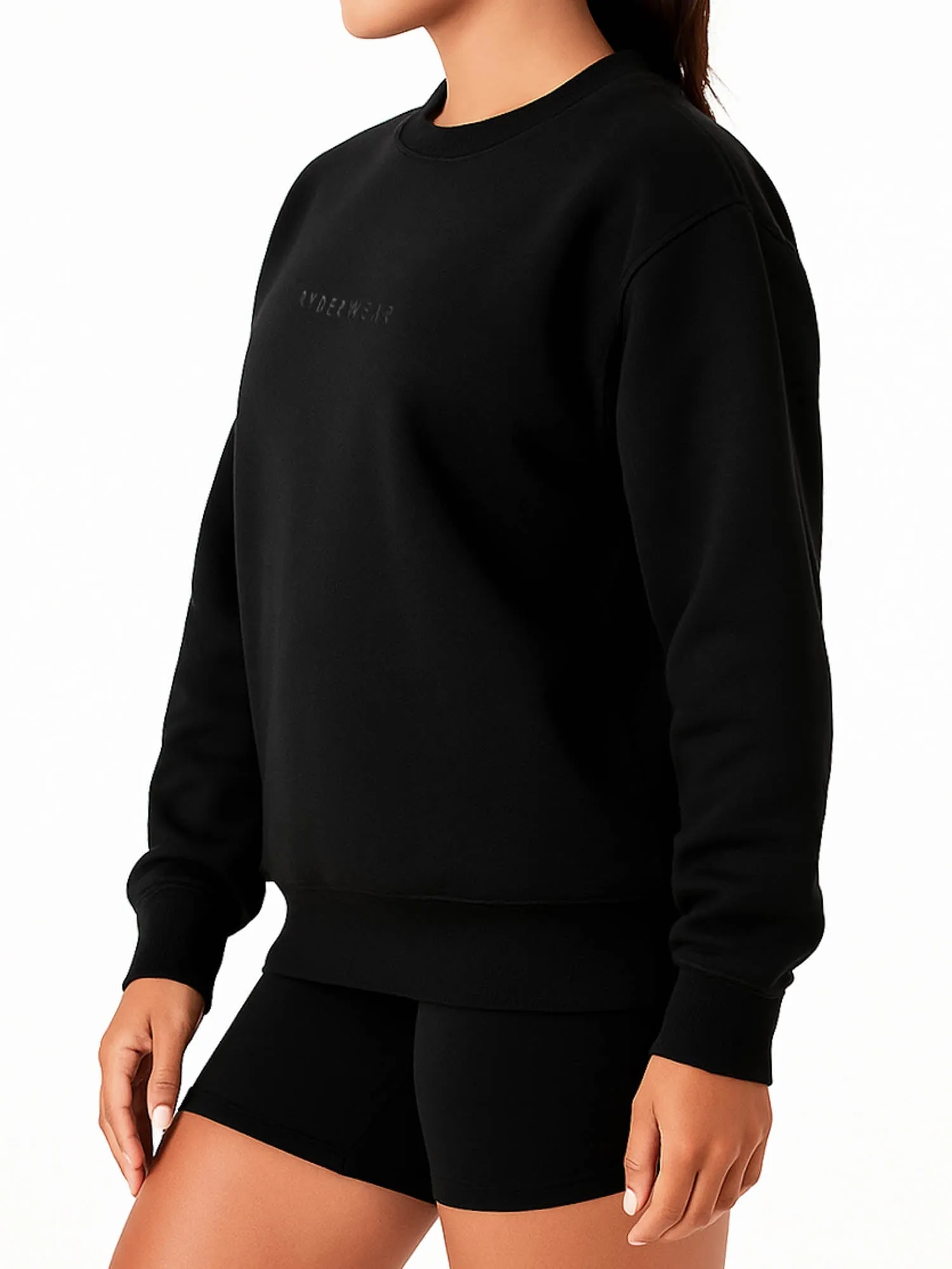 Boyfriend Pullover - Black Anti Pilling Treatment