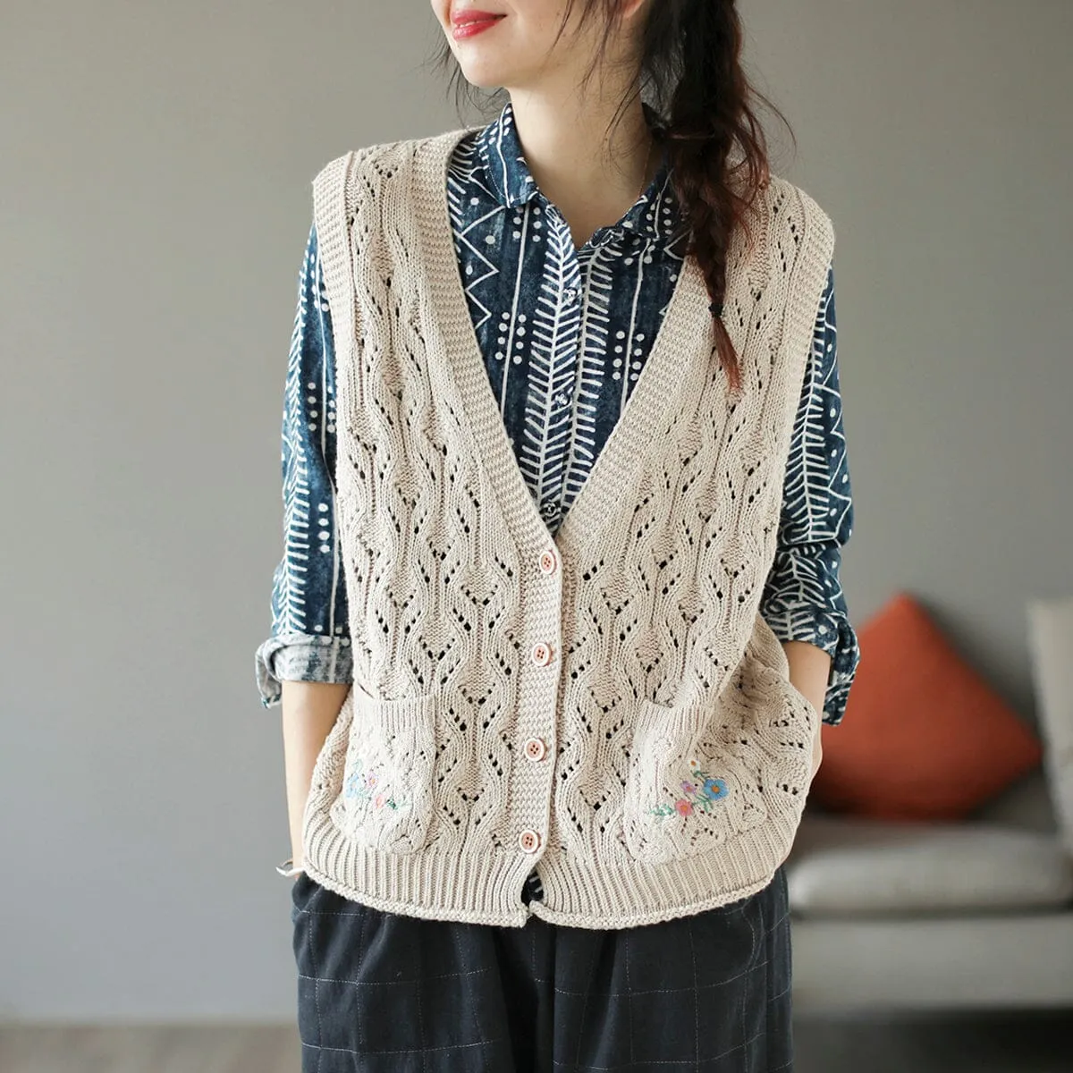 bit Yoga wear Women Autumn Retro Embroidery Hollow Knitted Vest