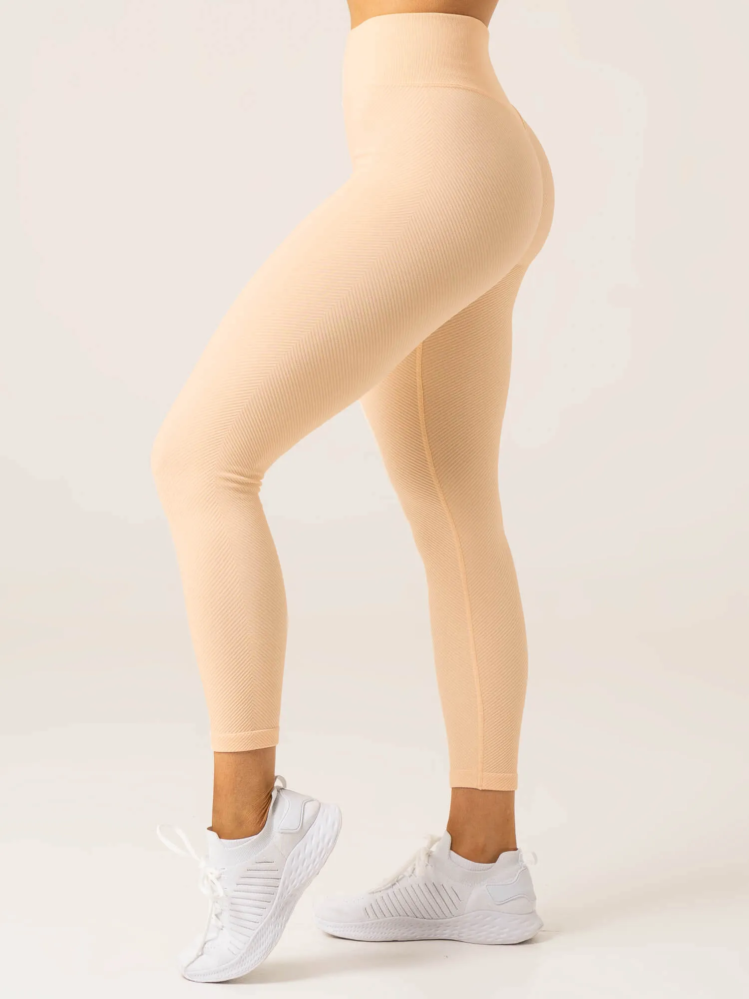 Circuit Rib Seamless High Waisted Leggings - Peach Sorbet Non Irritating Thermal Regulating Fabric
