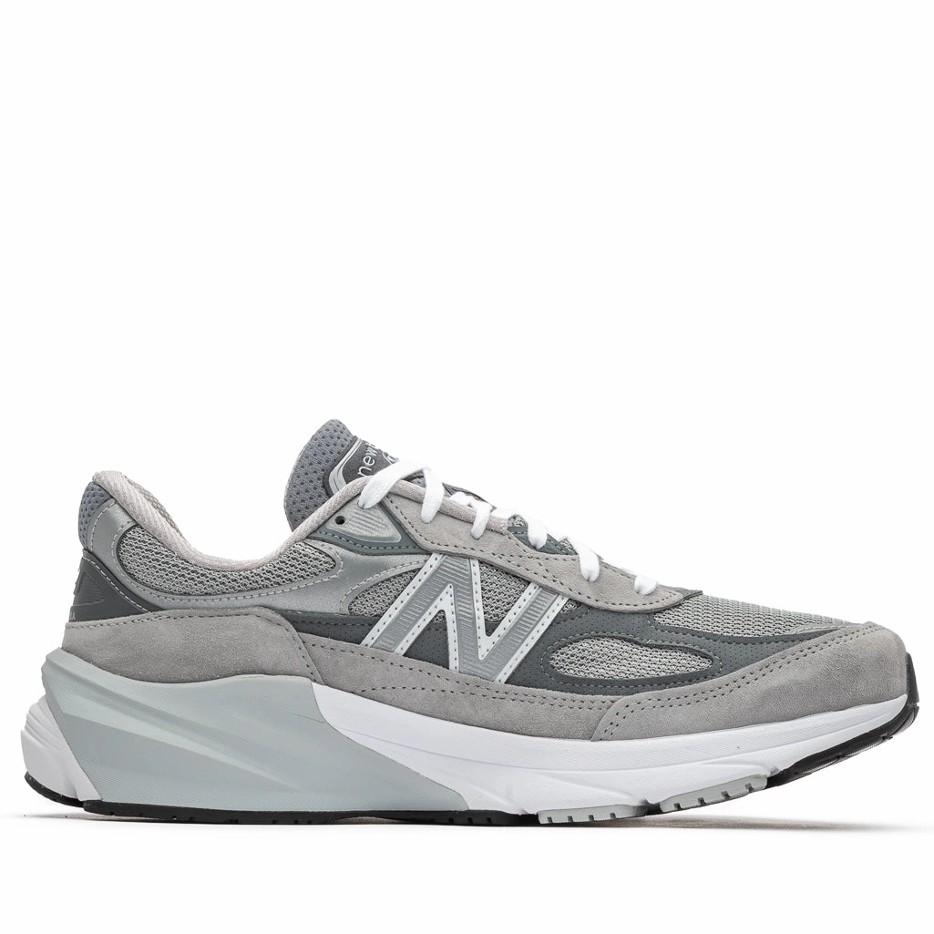 New Balance Made in USA 990v6 - Grey Trendy Walking Shoes