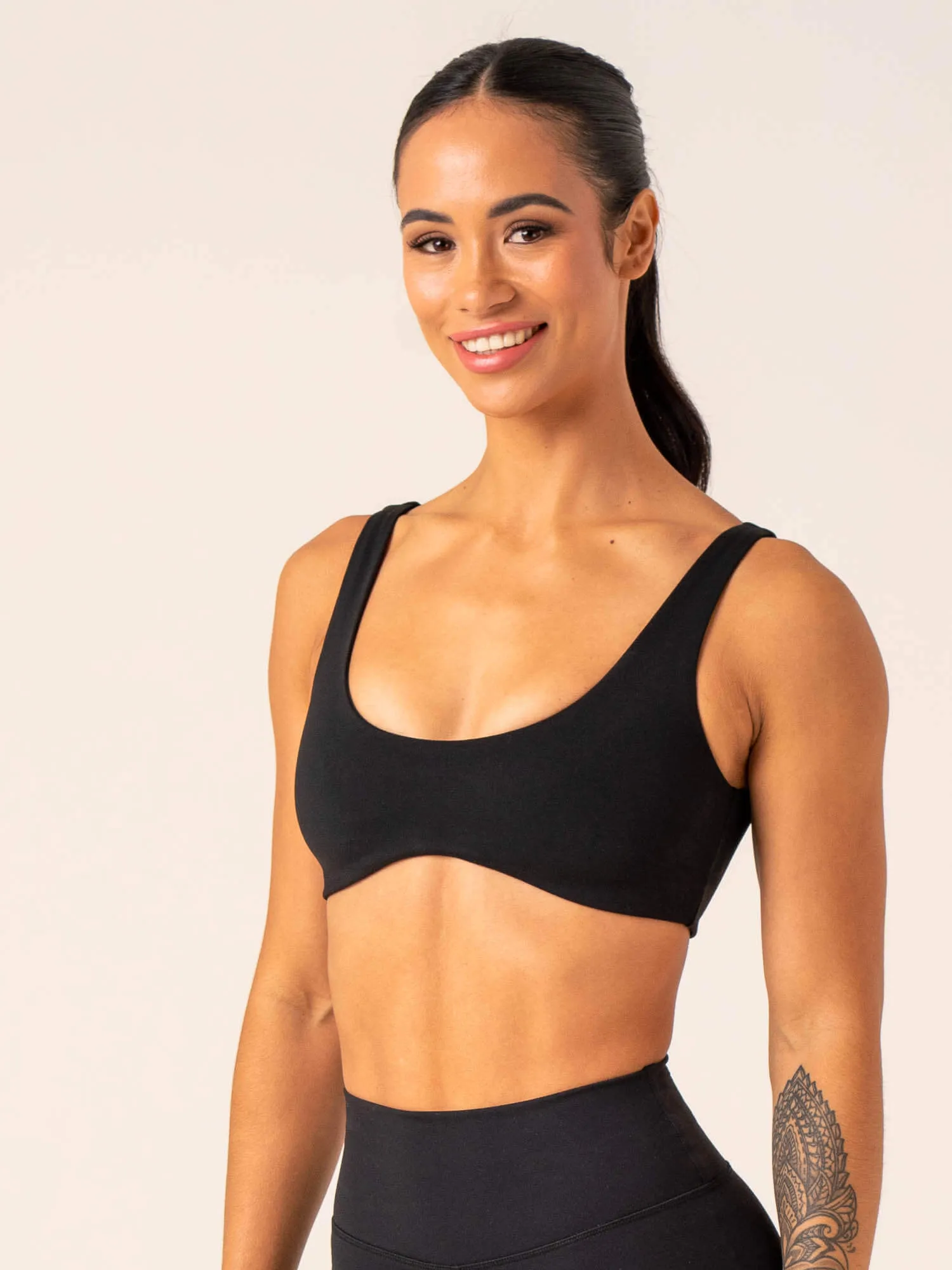 Breathable Inner Lining Unstoppable Lounge Bra - Black