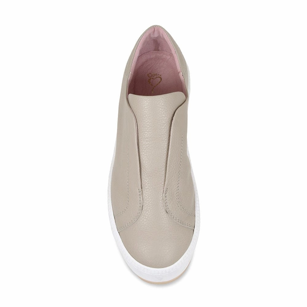 Drama: Pale Taupe Leather Microfiber Heel Counter Shock Diffusing Midsole