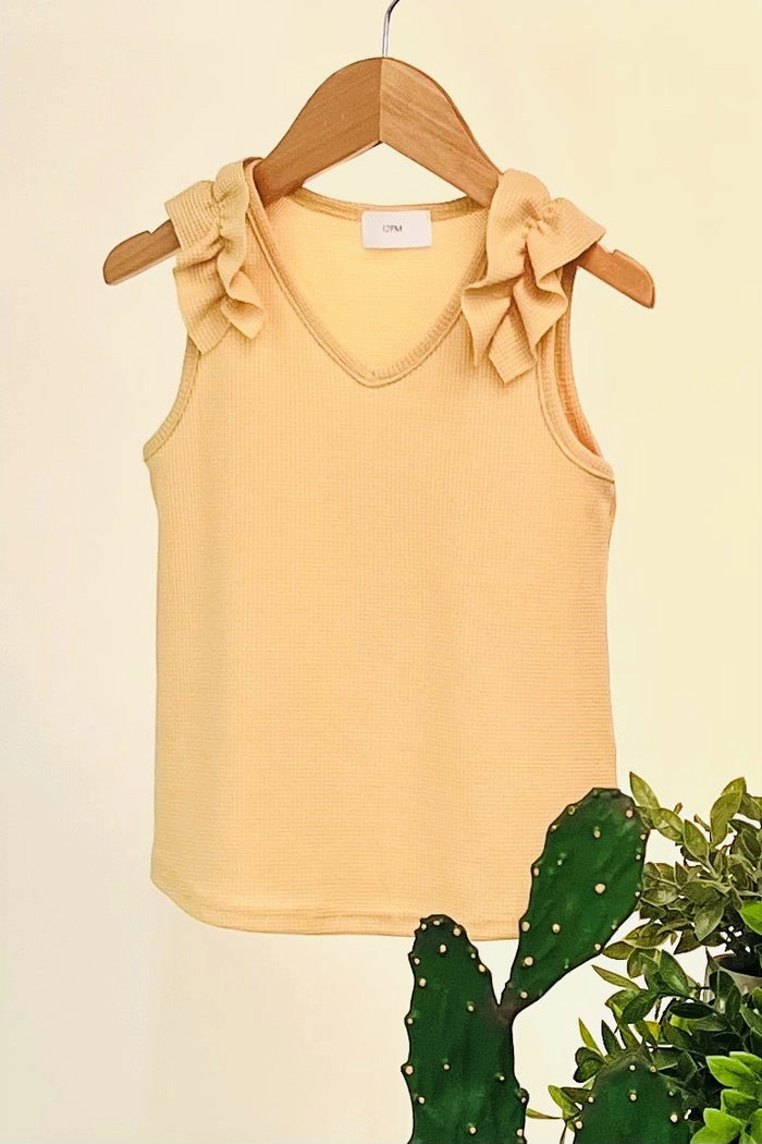 Breathable Low - cost V-neck Thermal Sleeveless Ruffle Top