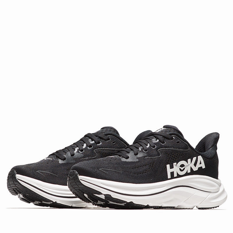 Women's Hoka Clifton 10 - Black/White Balanced feel