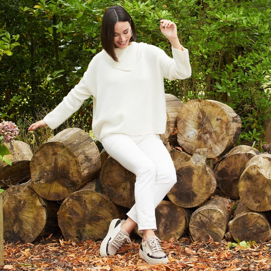 Daily Motion Breathable Jacquard Weave Denver: Taupe Multi Patent & Wool Lining