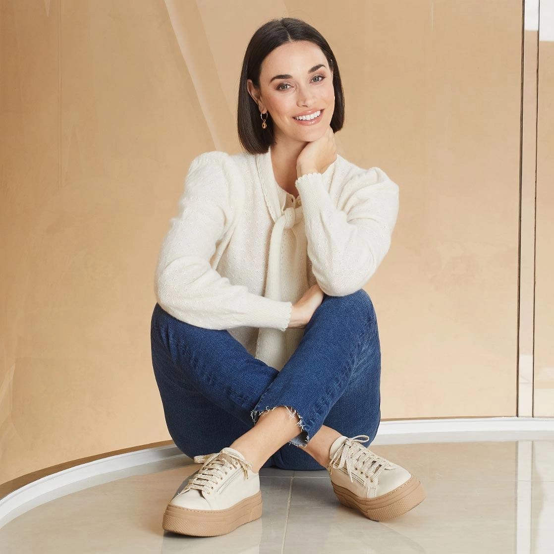 Diva: Cream Leather Elite performance Shock   Absorbing Midsole