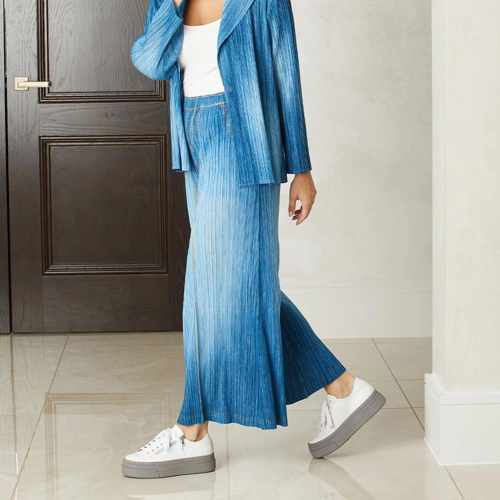 Ultra Breathable Knit Diva: White Leather & Gray