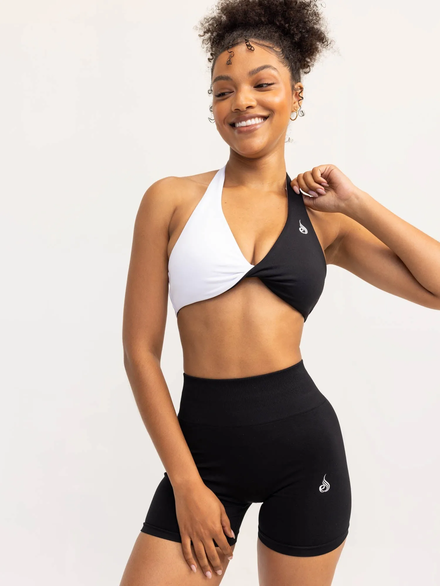 Easy adjustment Duo Halter Twist Sports Bra - Black/White