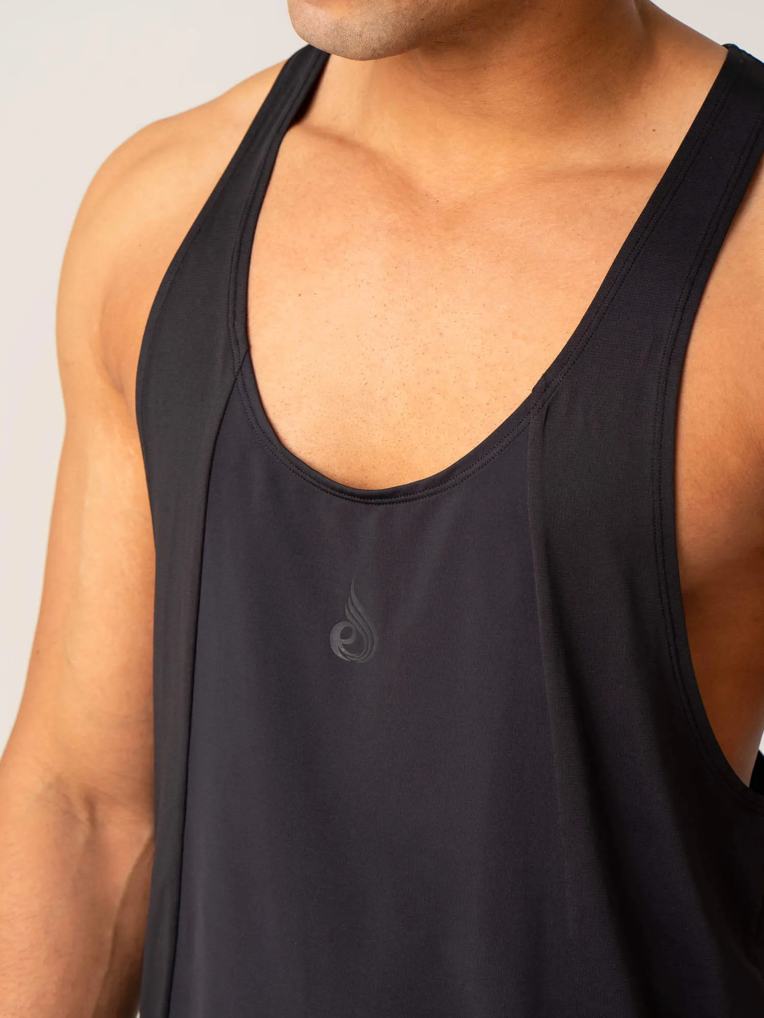 Dynamic Stringer T-Back - Black Quick Soft Stay Lightness