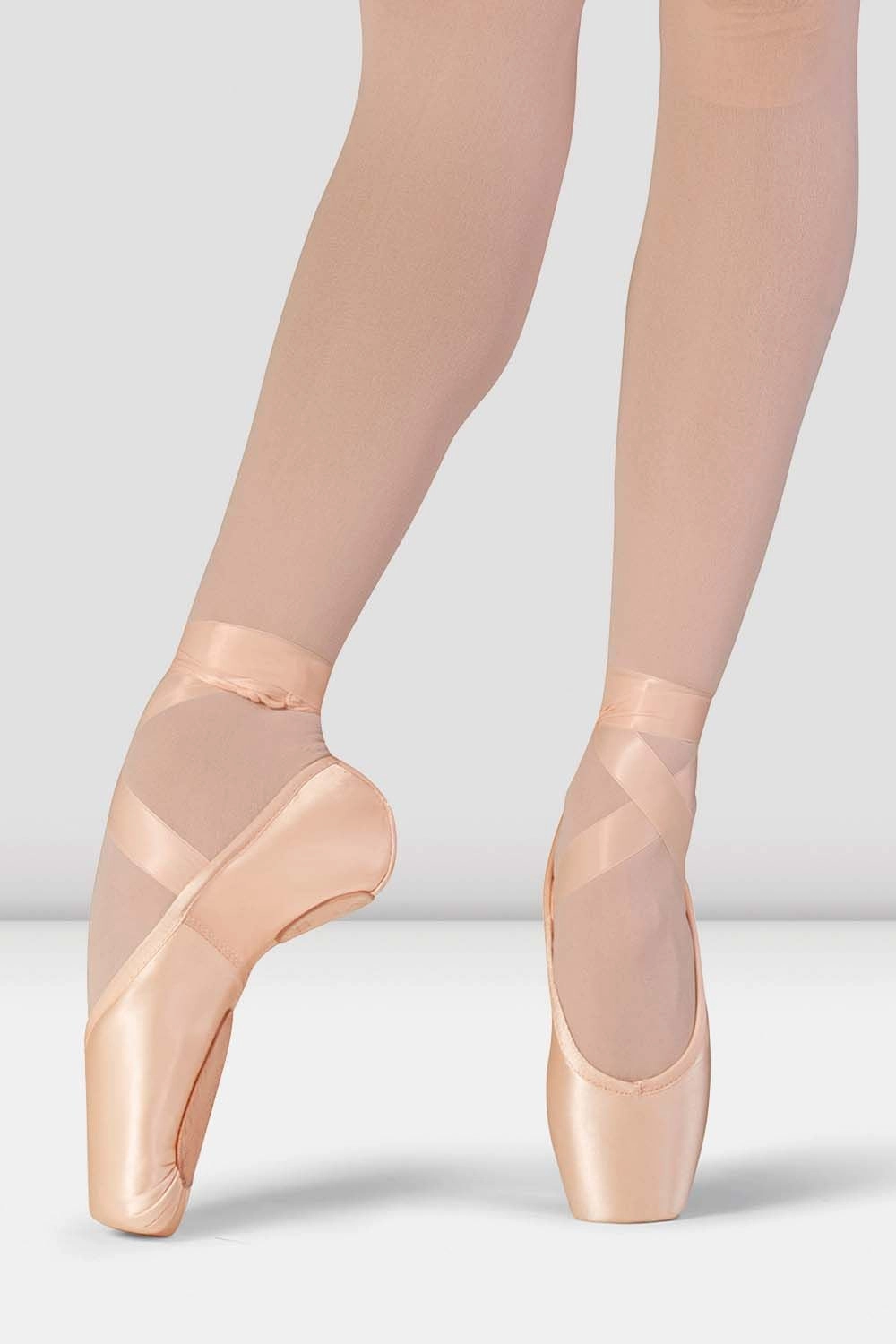 Superlative Stretch Pointe Shoes Motion Ready Traction Treads