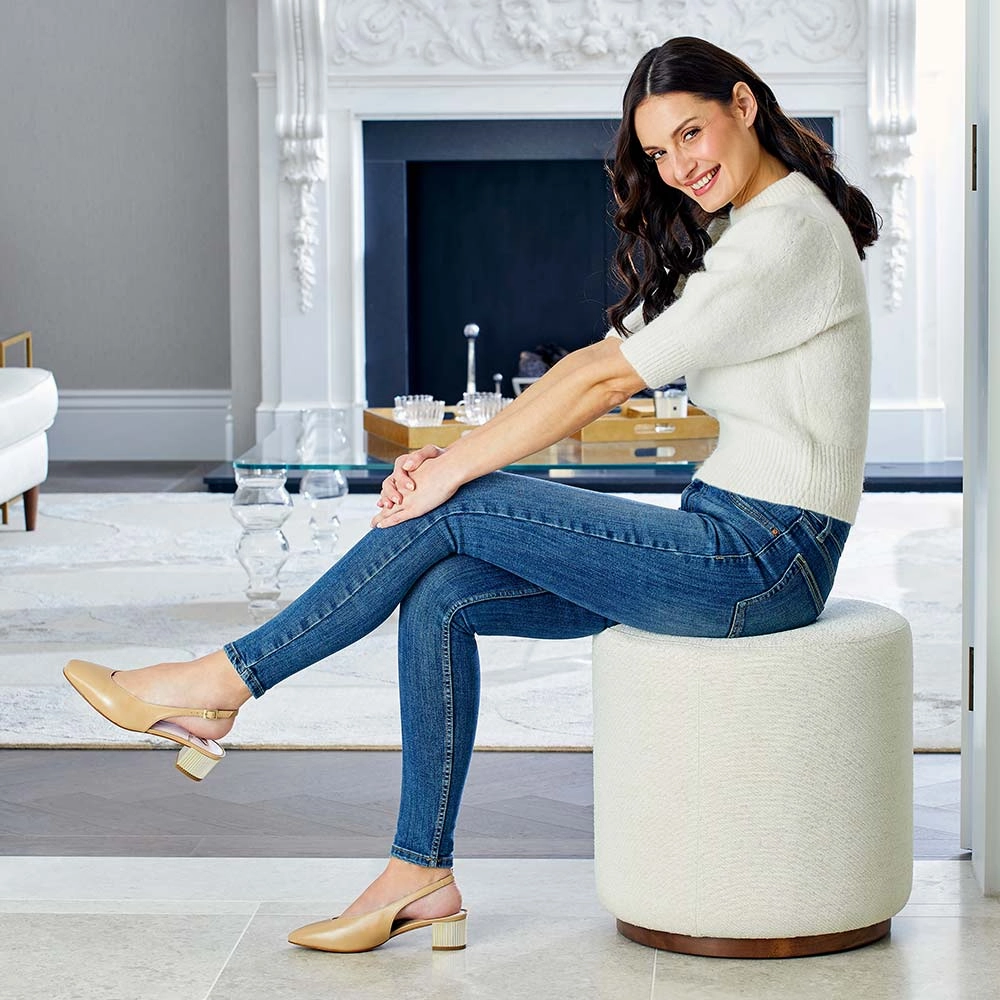 Vintage Vibe Verity: Sand Leather