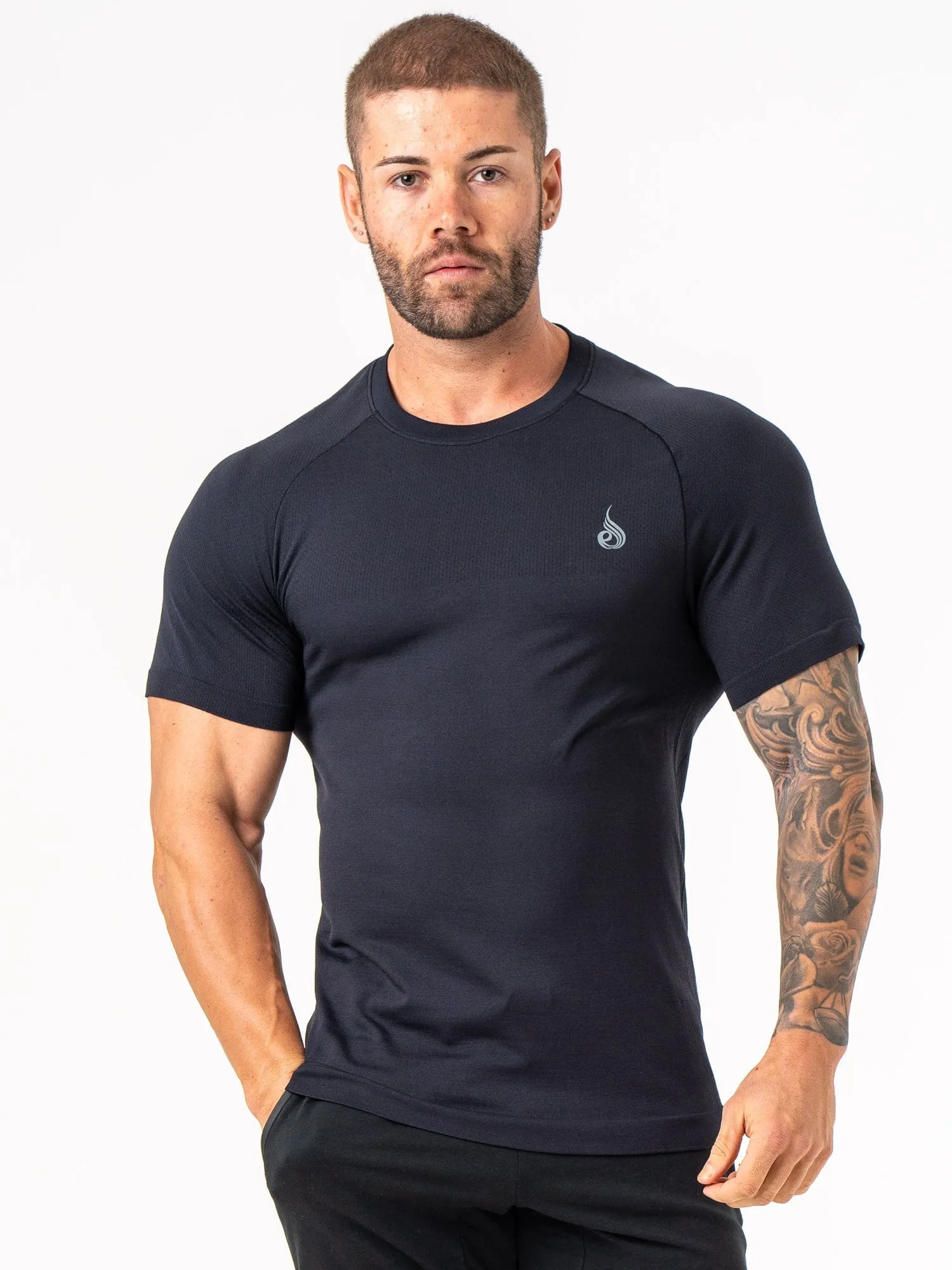 Smart Look Breathable Motion Element Seamless T-Shirt - Black Full Motion