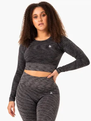 Circular Knit Technique HighStretchElastic Evolve Seamless Long Sleeve Top - Black