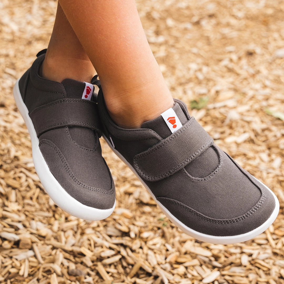 EXPLORE 2.0 Gunmetal Zero Drop Sole Geometry