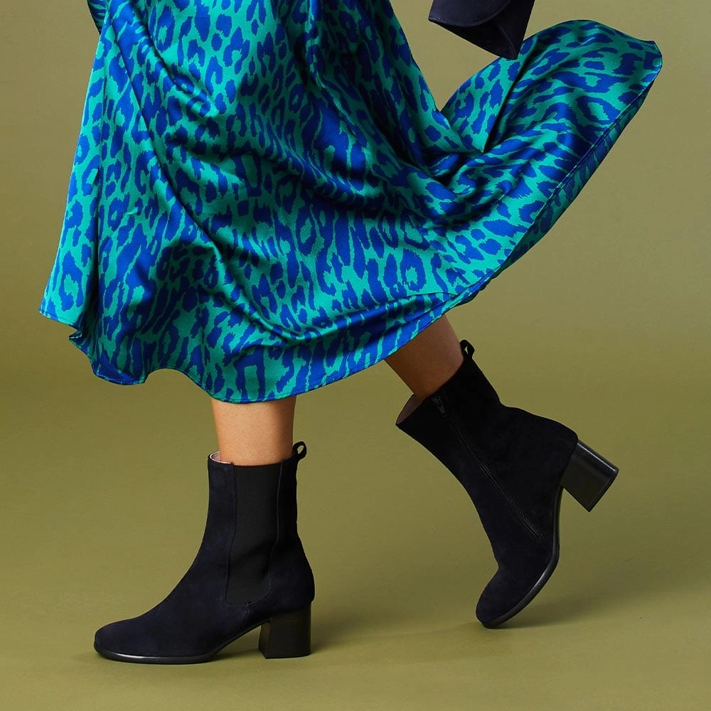 Daily Commuter Mud Resistant Urban Commute Fern: Navy Suede