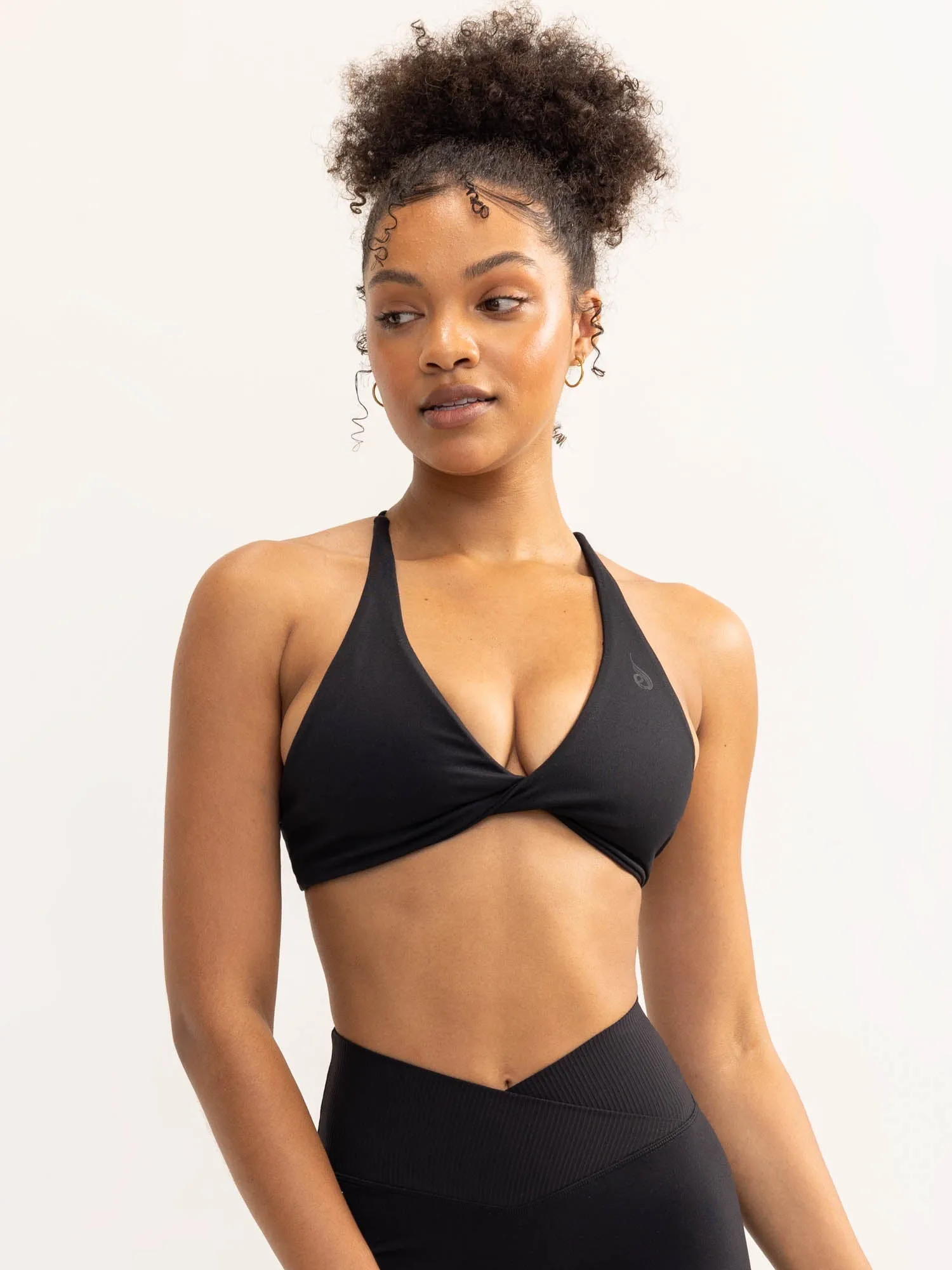 Cropped fit Decorated Activate Twist Sports Bra - Black