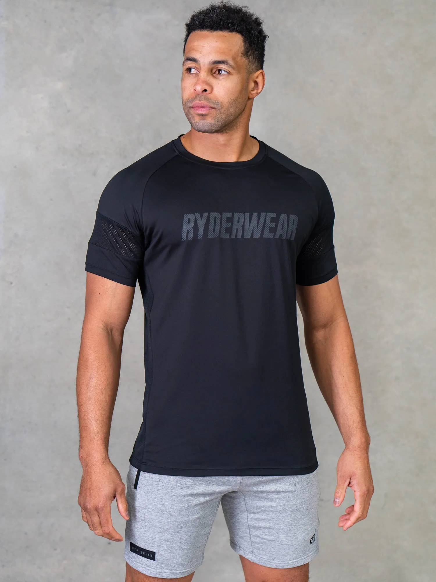 Flex Mesh T-Shirt - Black Stretch Panel Perfect Shape Seamless Waistband