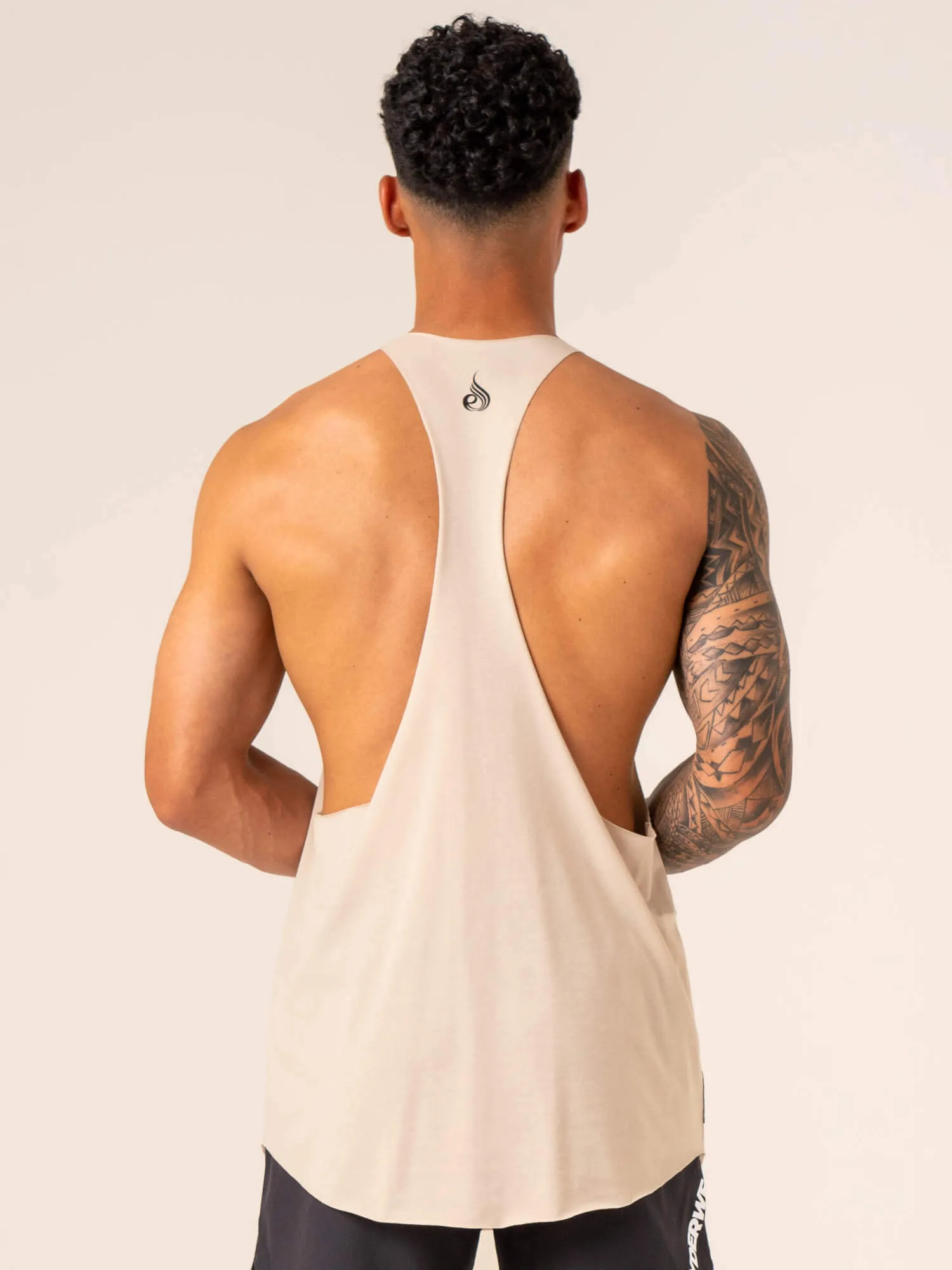 high - capacity Breathable mesh inserts Emerge Arnie T-Back - Sand