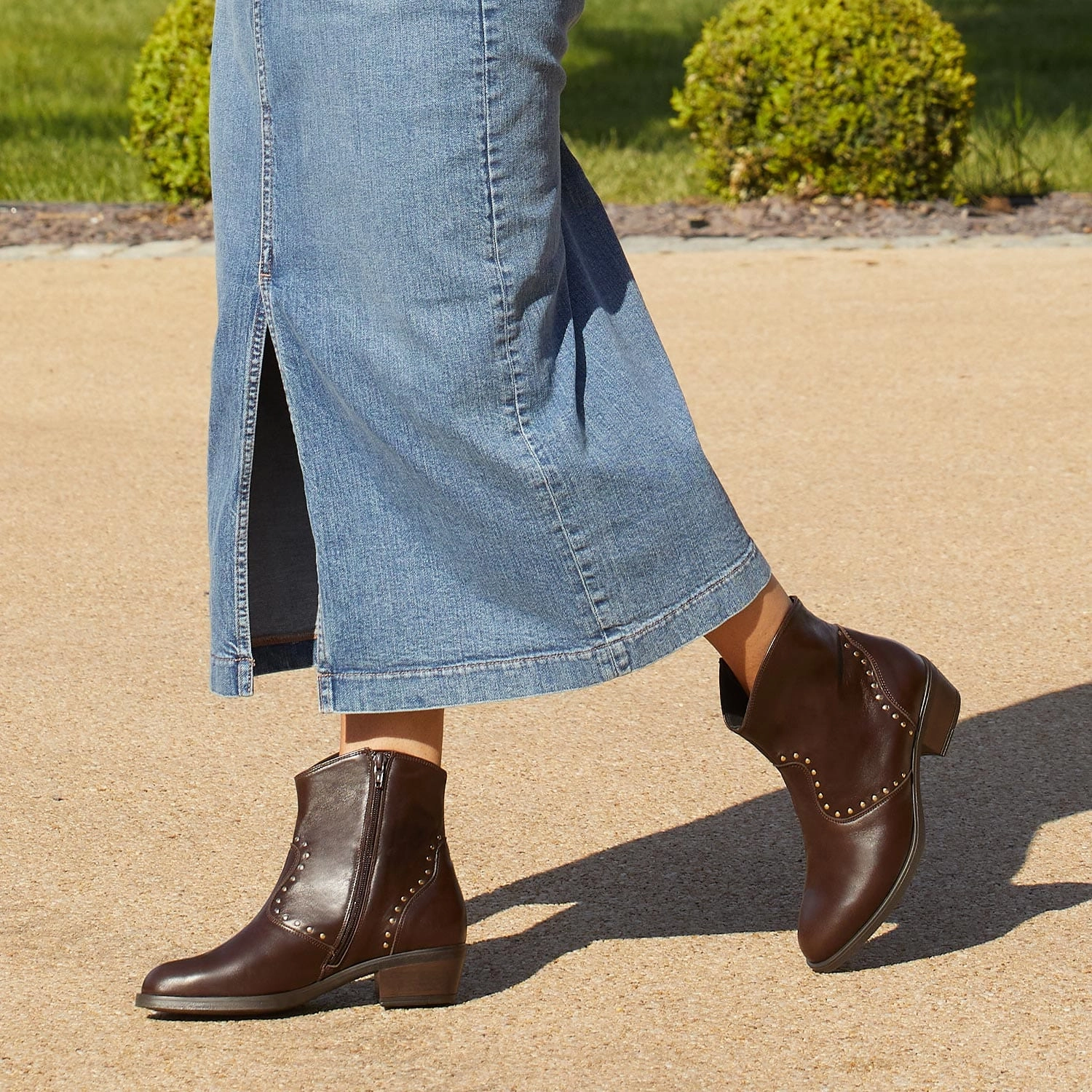 Shock Absorbing Rainy Day Commuter Phoenix: Chocolate Leather