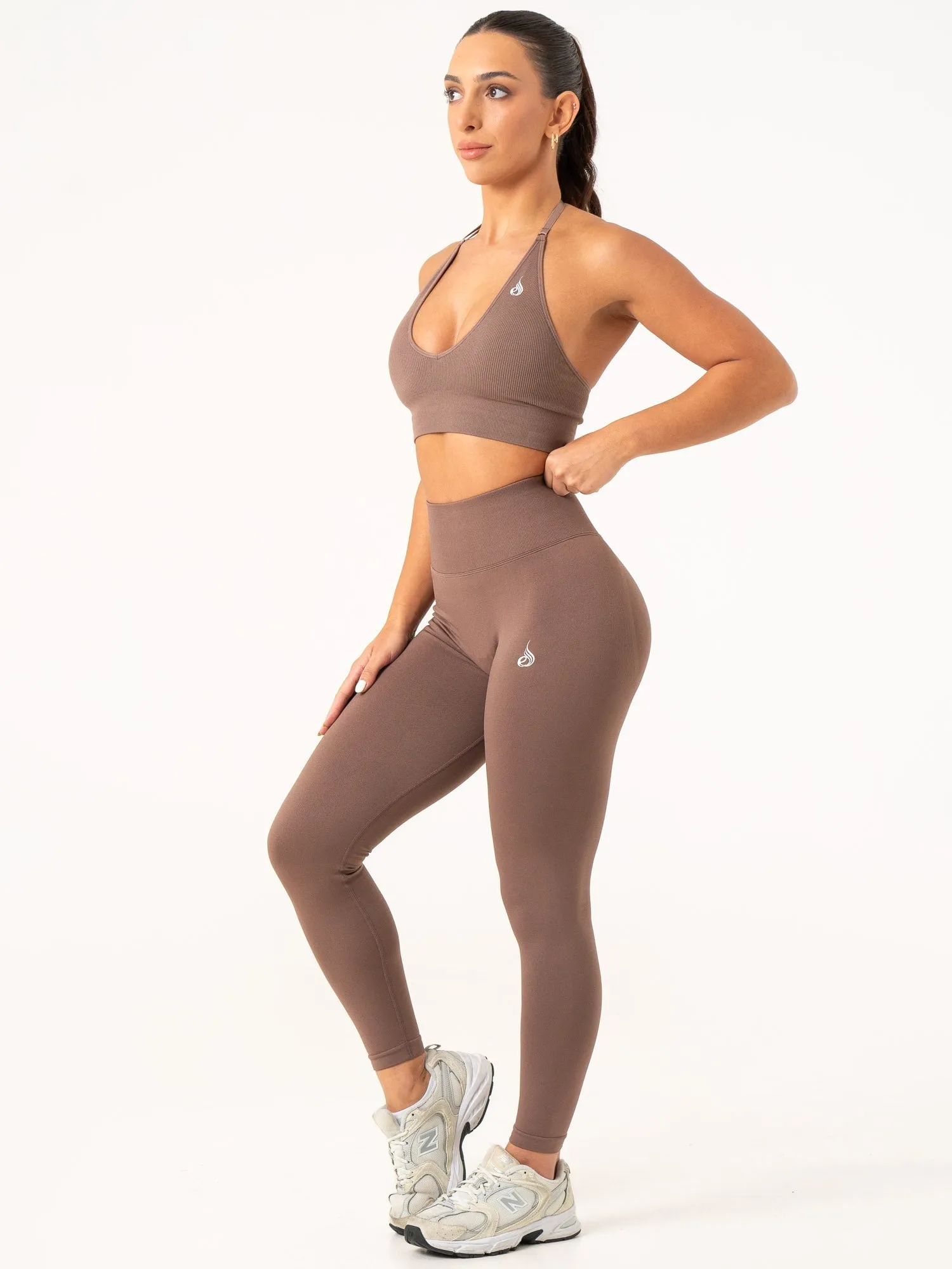 Budget Friendly Travel Outfit Lift BBL Scrunch Seamless Leggings - Espresso