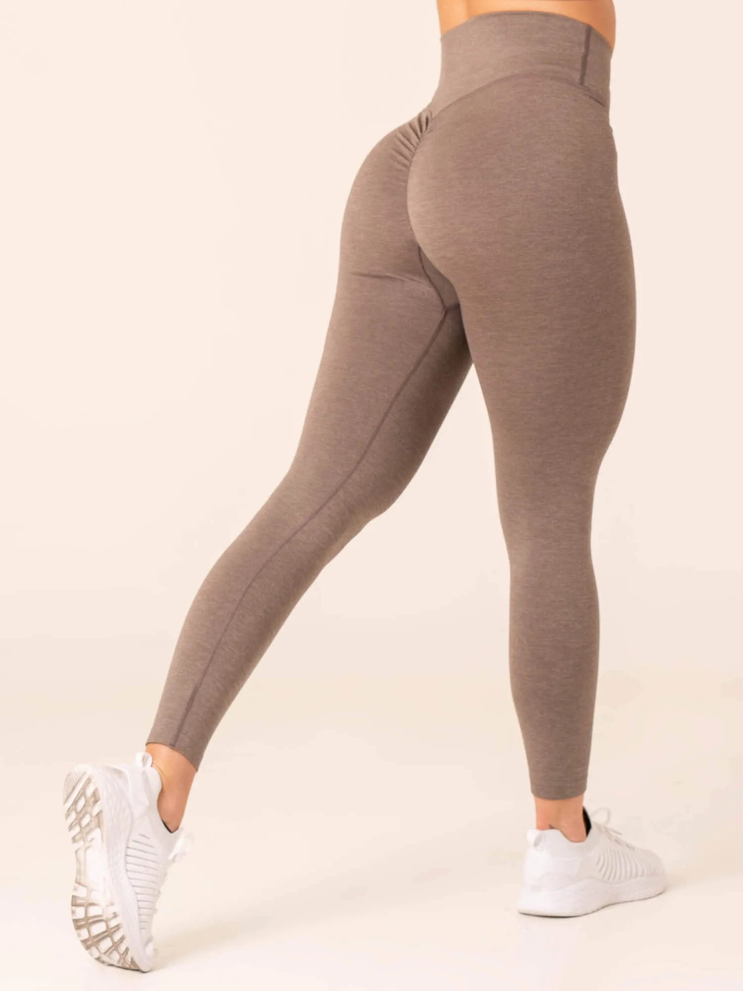 Comfort Seeker Shape Retain Focus Scrunch Seamless Leggings - Taupe Marl