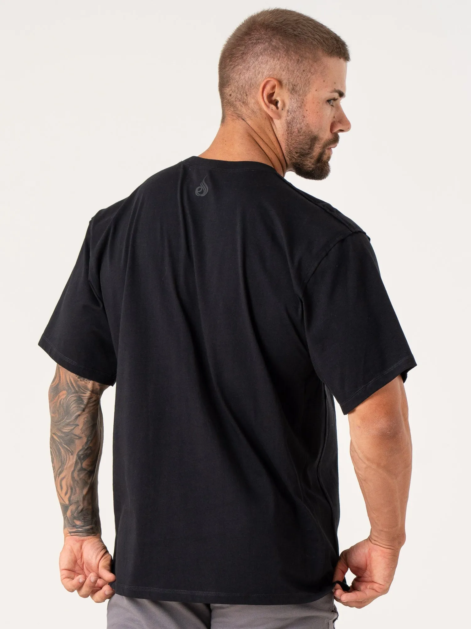 Force Oversized T-Shirt - Black Full Motion Sporty Design Sustainable Material Blend