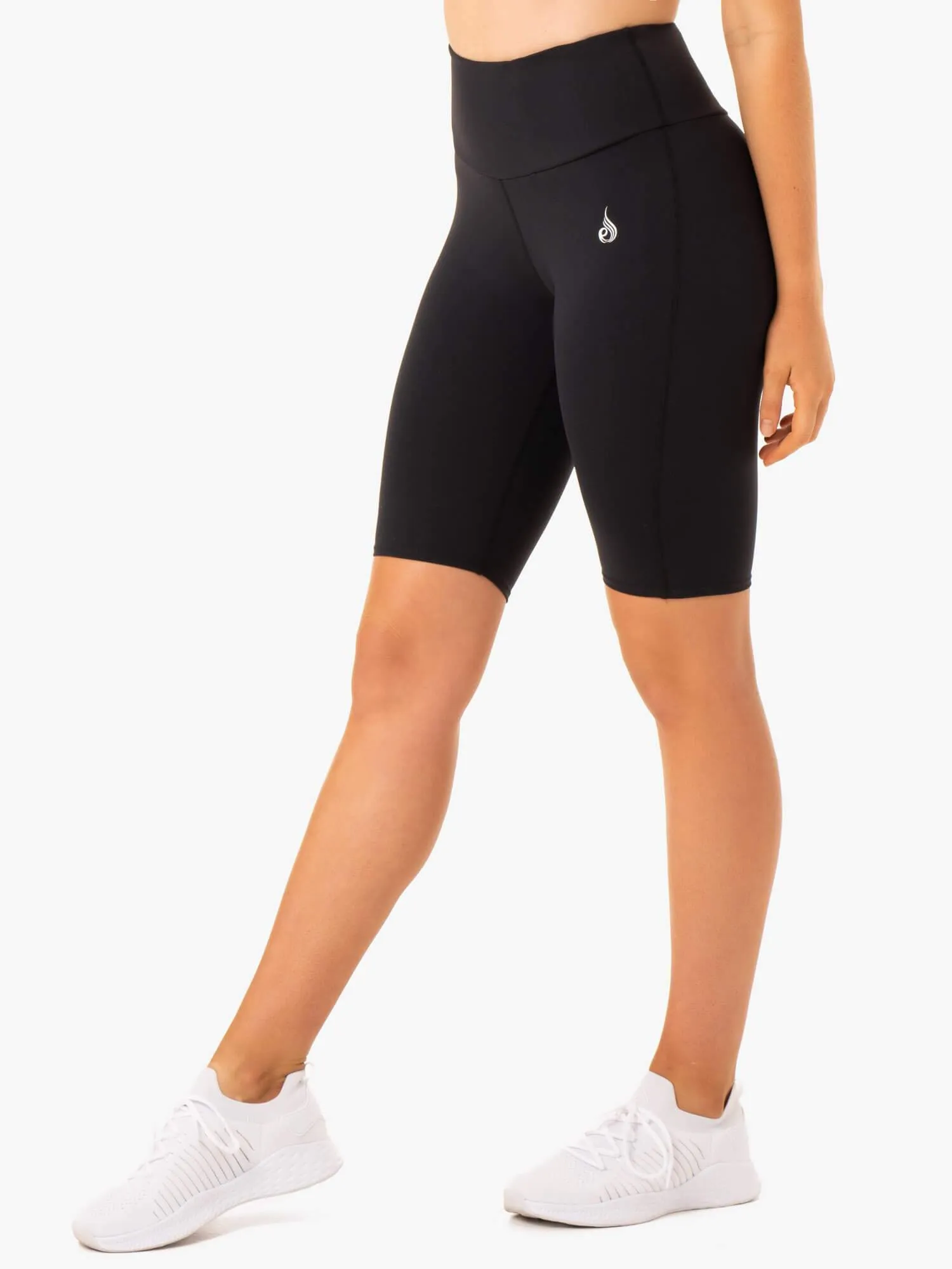 Quick Access Pockets Staples Scrunch Bum Bike Shorts - Black