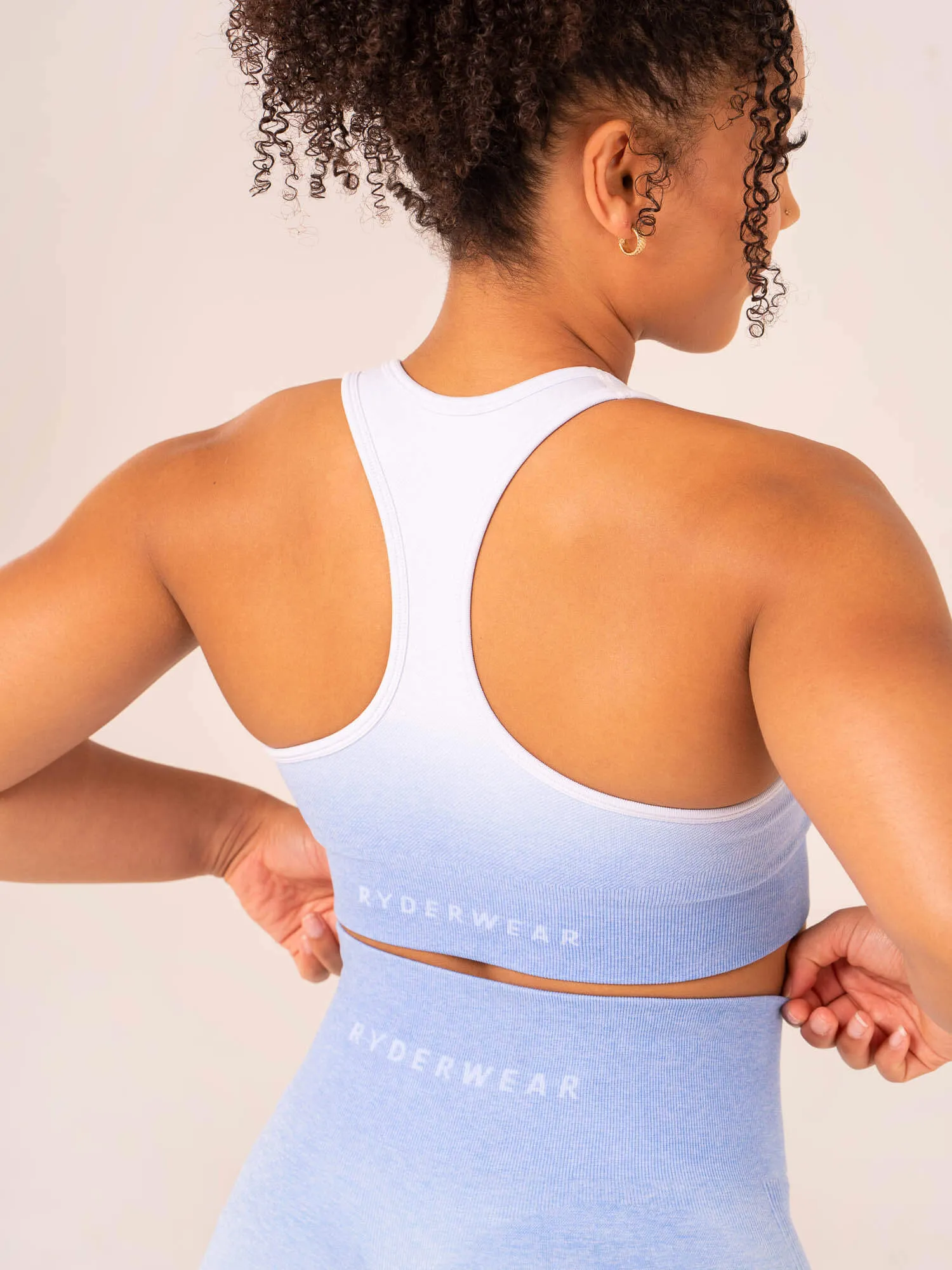Crease-resistant Ombre Seamless Sports Bra - Cornflower Blue Ombre