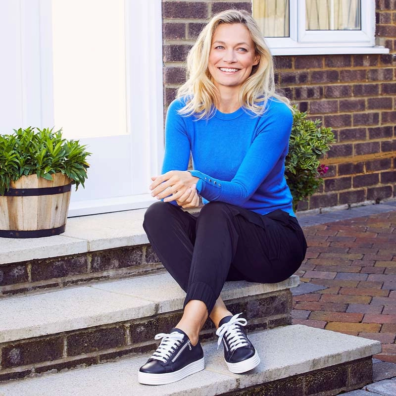 Carbon Fiber Plates Compression Molded Midsole Hero: Black Leather