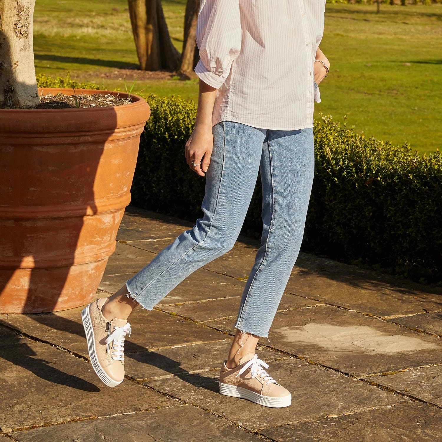 Wide toe box High Elasticity Hero: Blush Leather