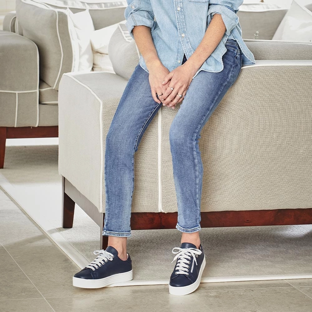 Moisture Management Hero: Navy Leather