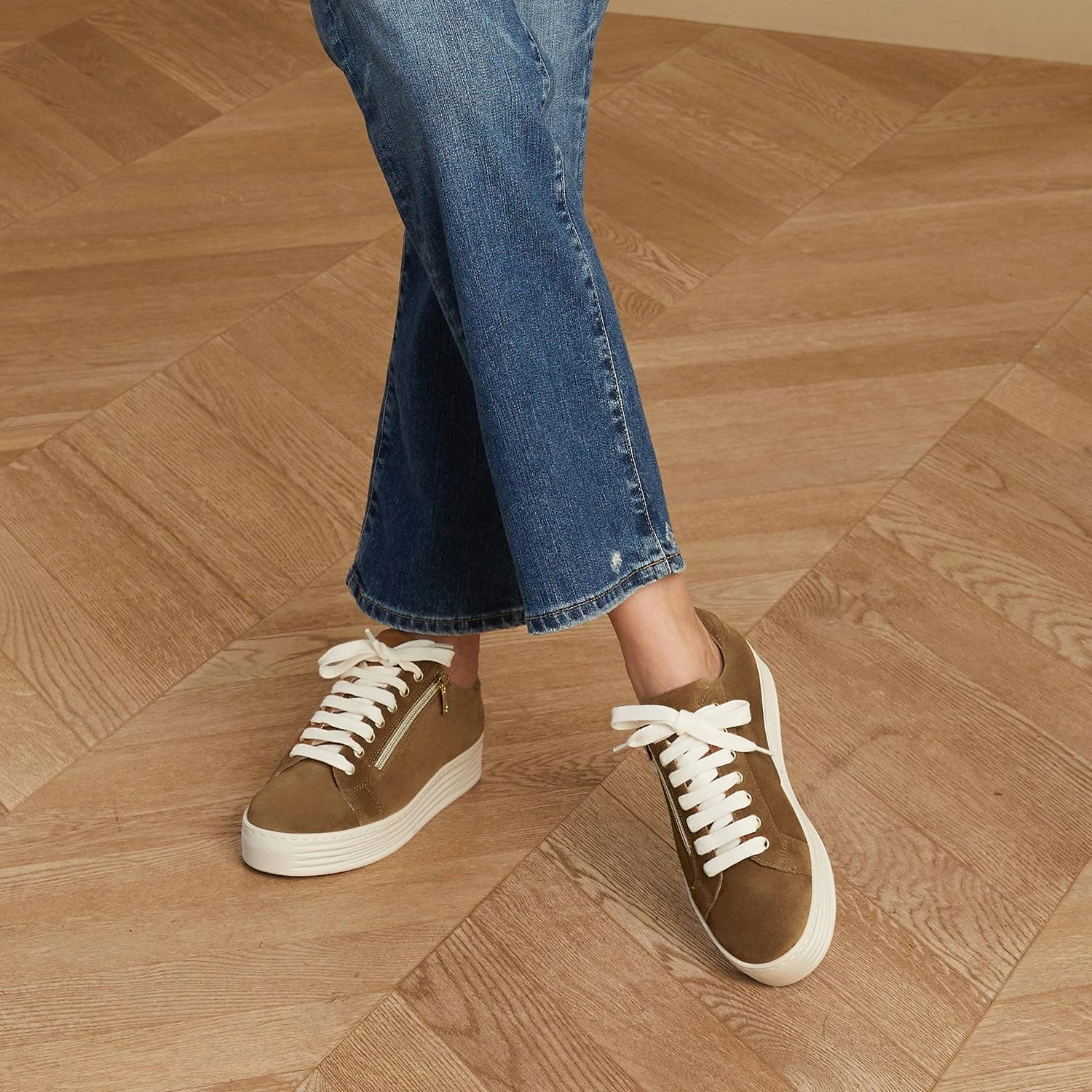 Hero: Tan Suede Speed Performance All Day Comfort Padding