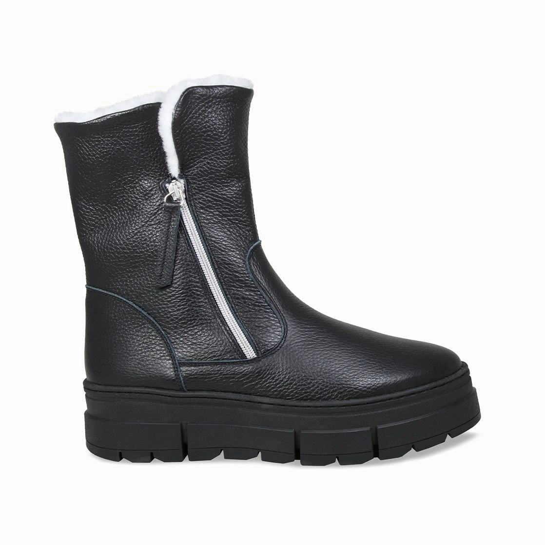 day trip Wonder: Black Leather & Shearling