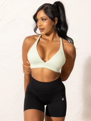 NKD Low Neck Sports Bra - Cucumber Pre-workout preparation Fashionable