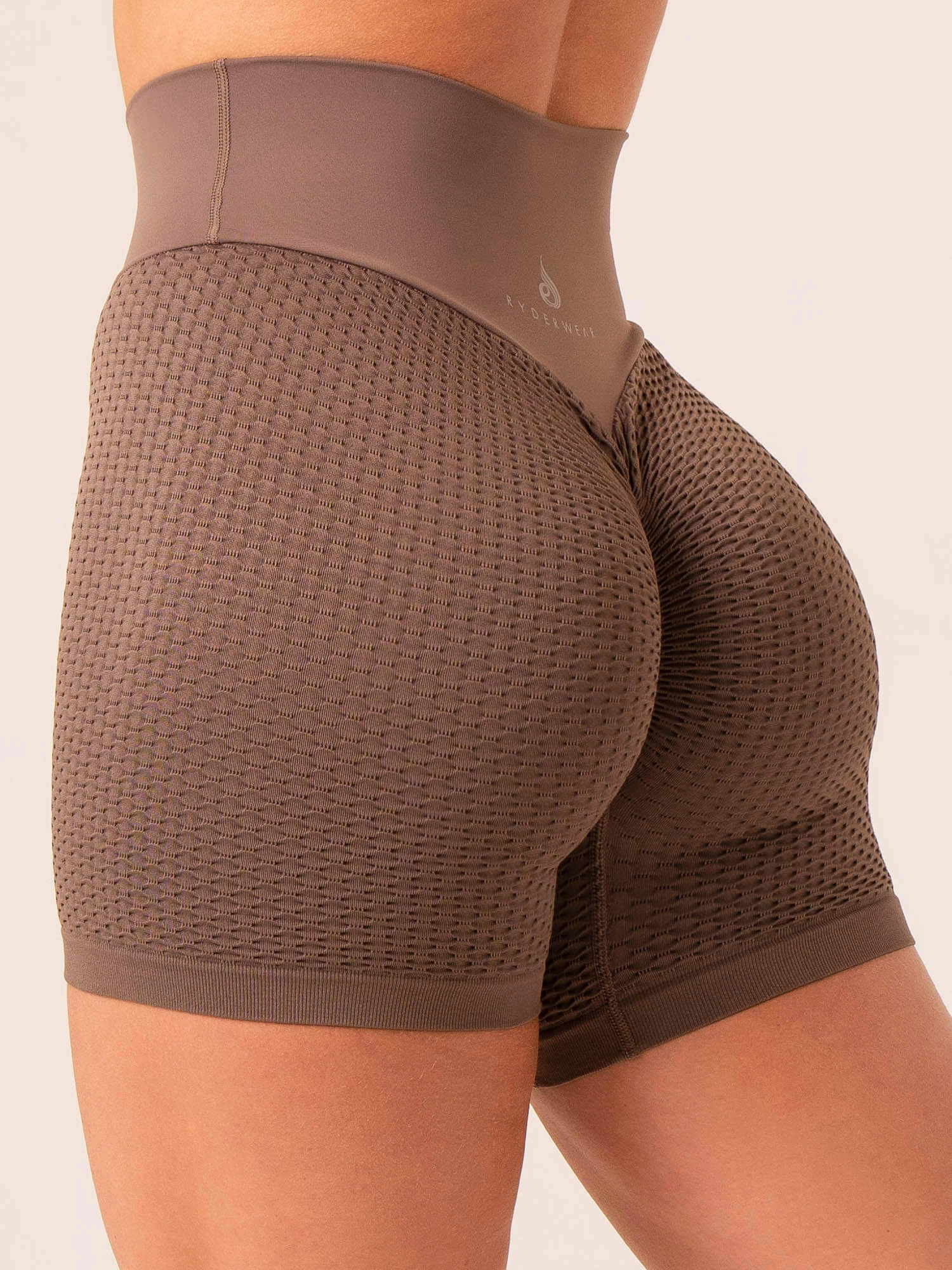 Honeycomb Scrunch Seamless Shorts - Taupe Yoga wear Summer Vibes