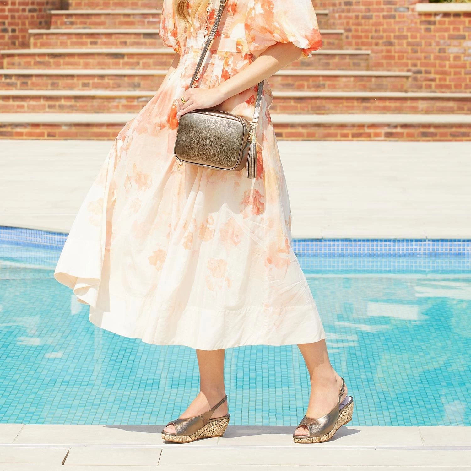 Zoey: Bronze Leather Quick Match Odor Resistant Technology