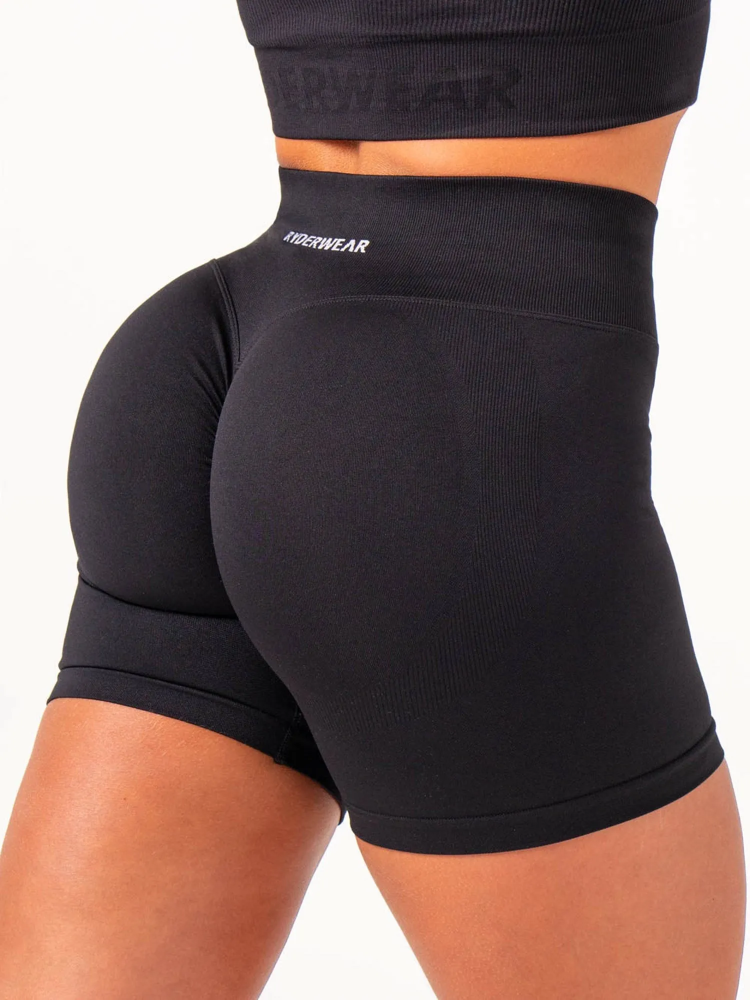 Lift Scrunch Shorts - Black UniversalFit MultiPanelDesign