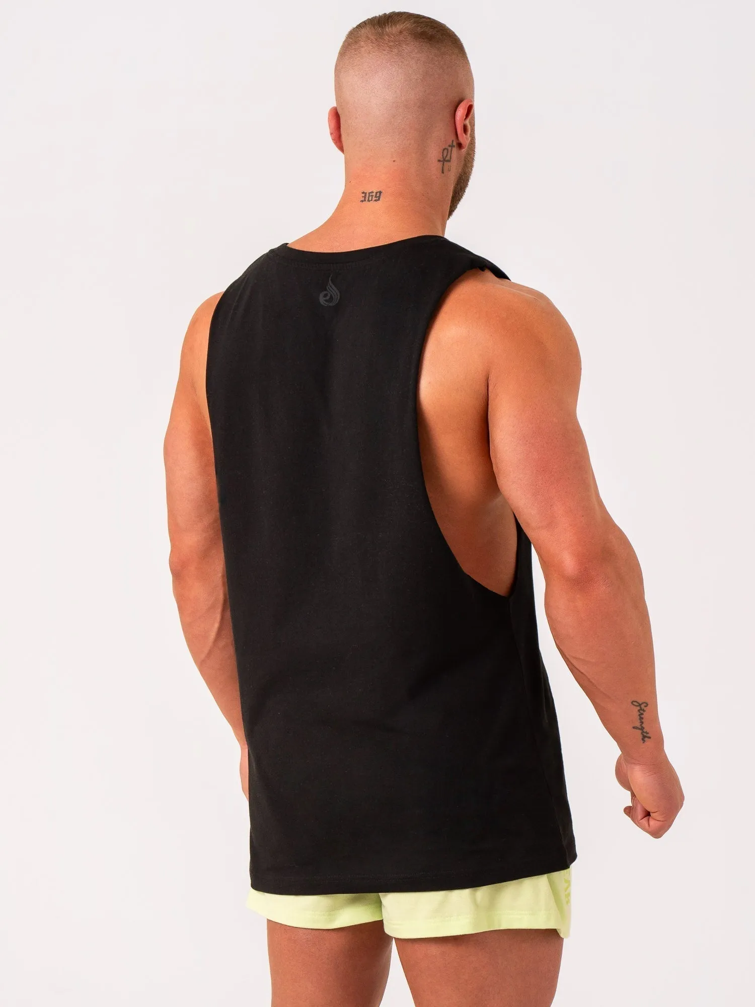 Baller Tank - Black stealth
