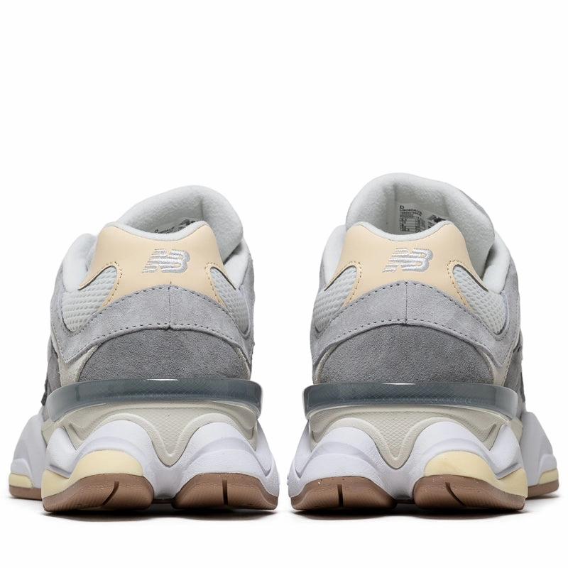 Step Steady New Balance 9060 - Slate Grey/Calcium