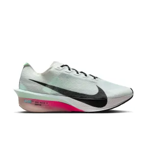 Women's Vaporfly Next% 4 Fall muddy terrain