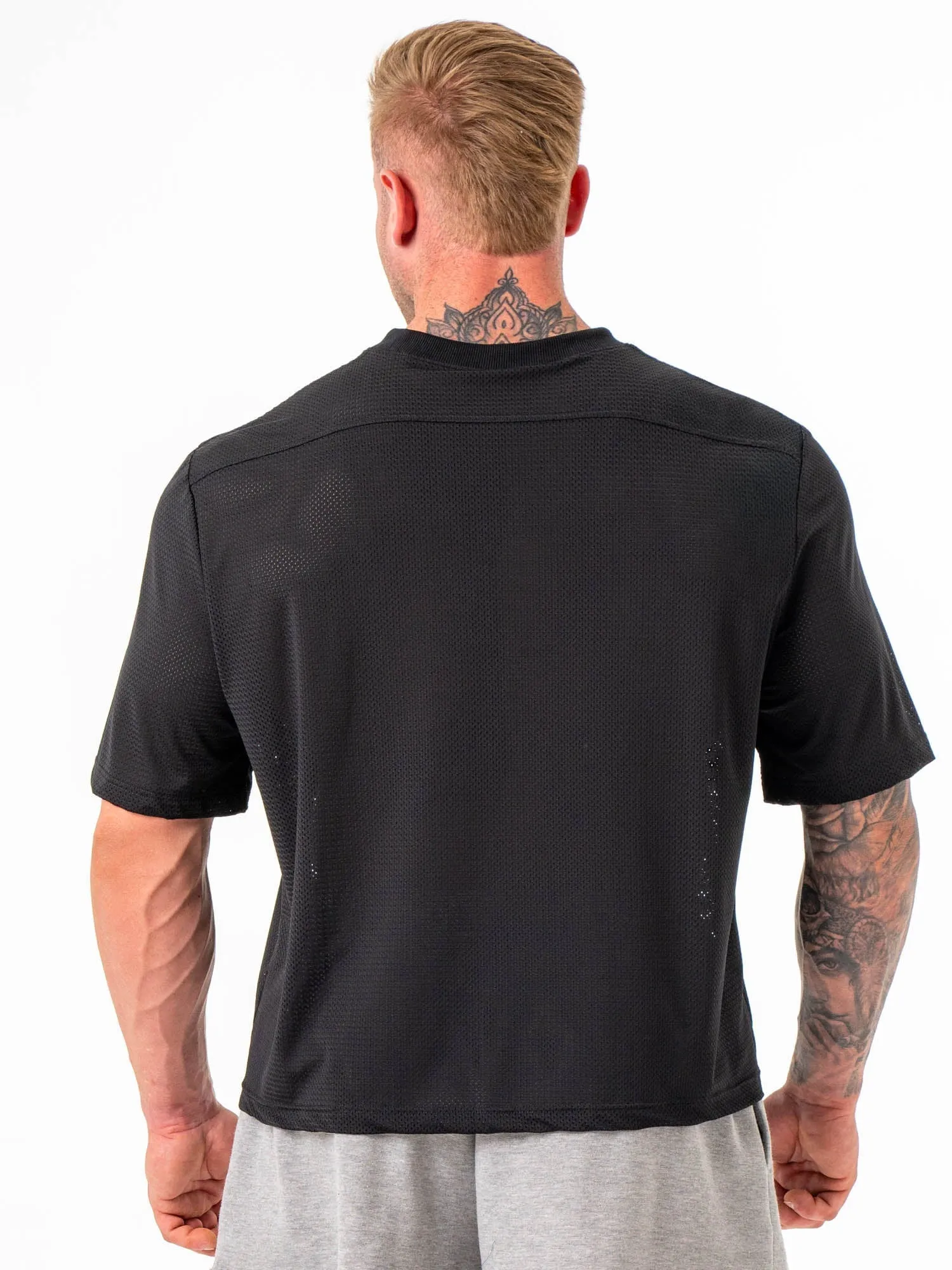 RecyclablePackaging Flexible Gusset Mesh Flex T-Shirt - Black Seasonal Wear