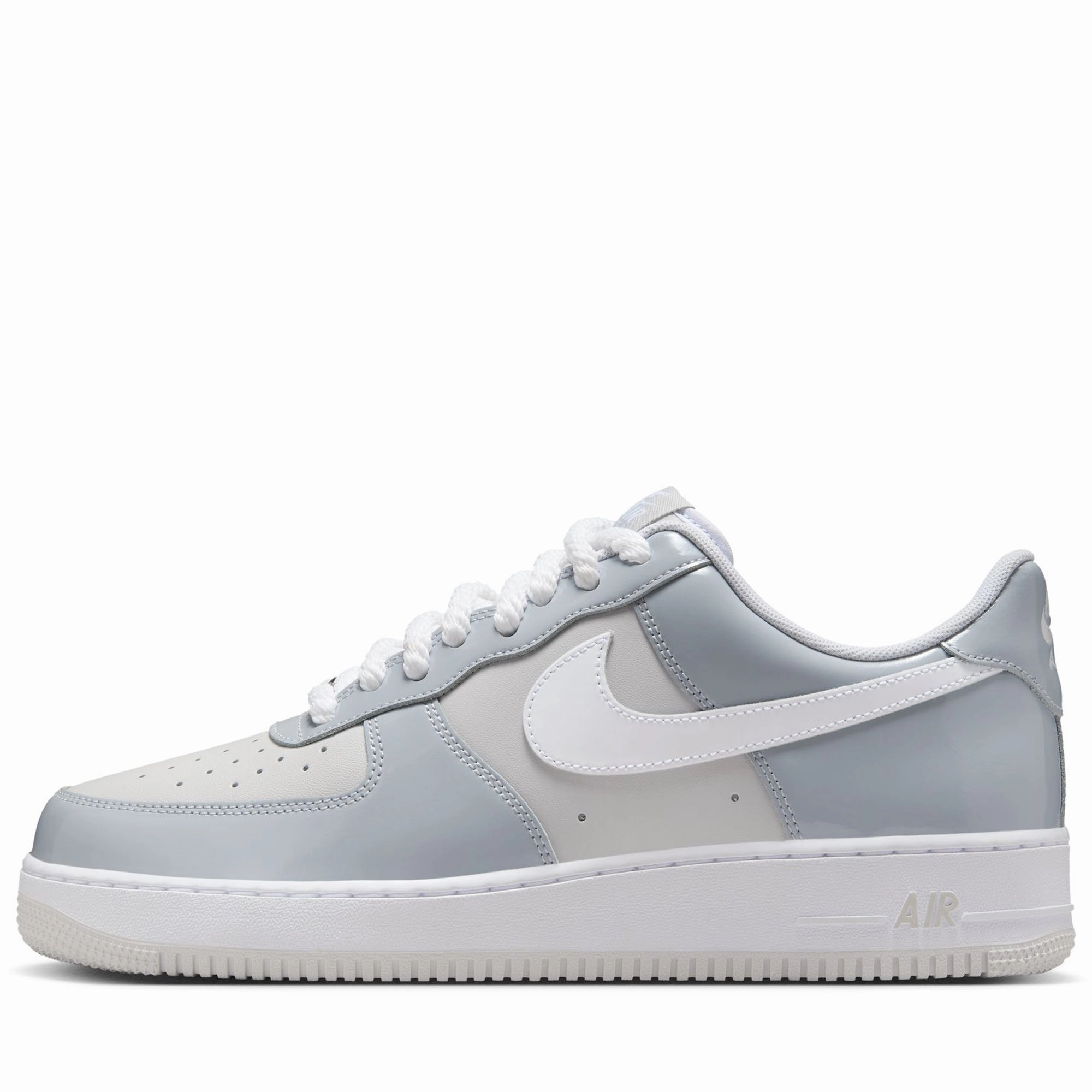 Relaxed Fit Footwear Nike Air Force 1 '07 LV8 - Wolf Grey/White