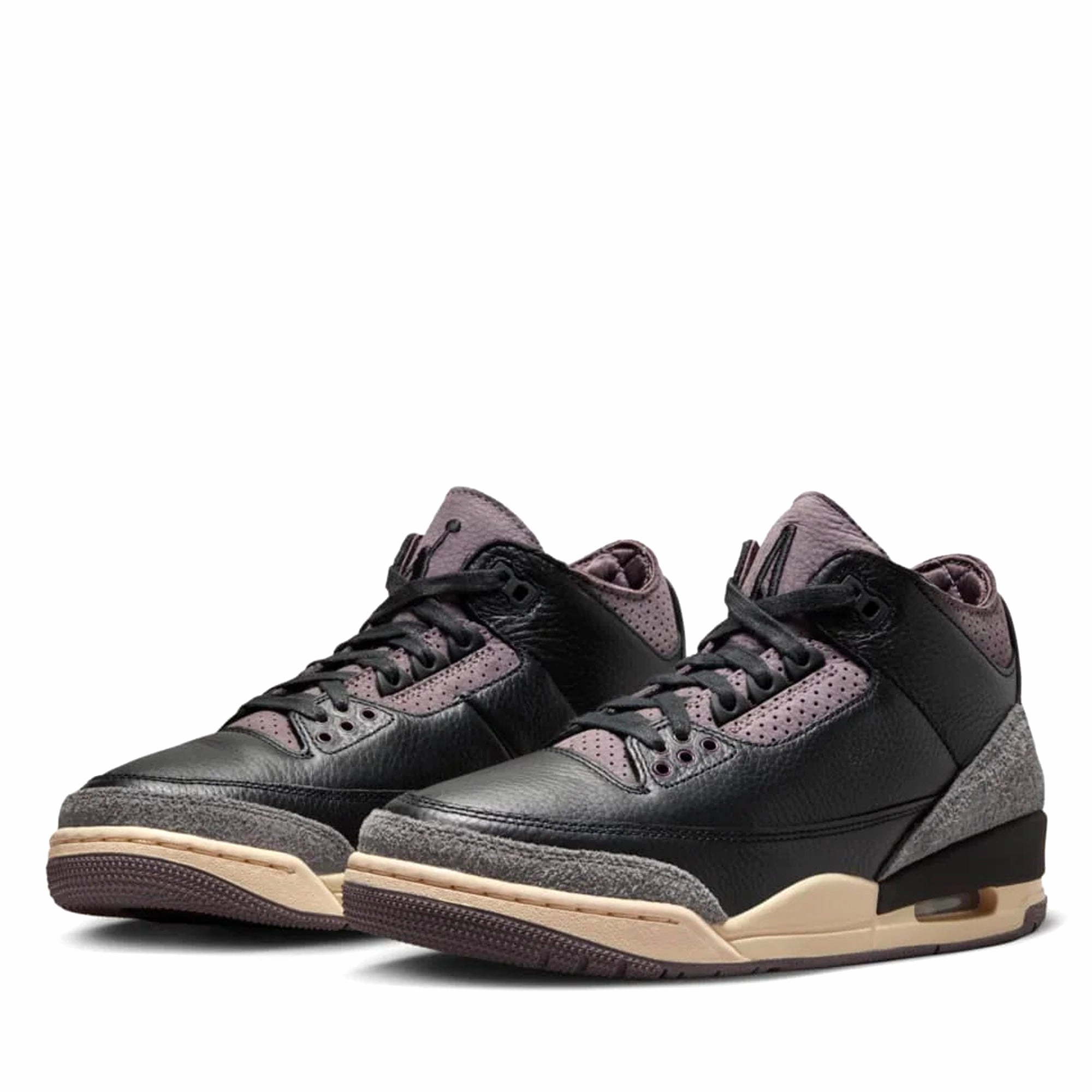 Women's A Ma Mani??re x Air Jordan 3 Retro - Black/Violet Ore Night Glow Casual Footwear Fit